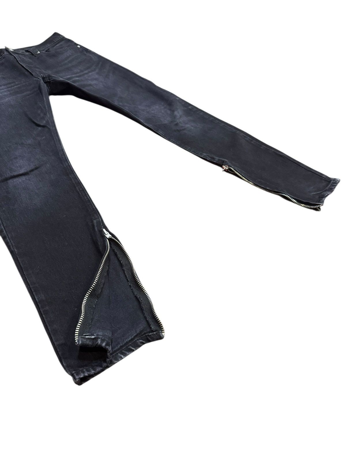 Fear of God Fear Of God Essentials 5 Pocket Black Washed Denim Jean 34 Size US 34 / EU 50 - 2 Thumbnail