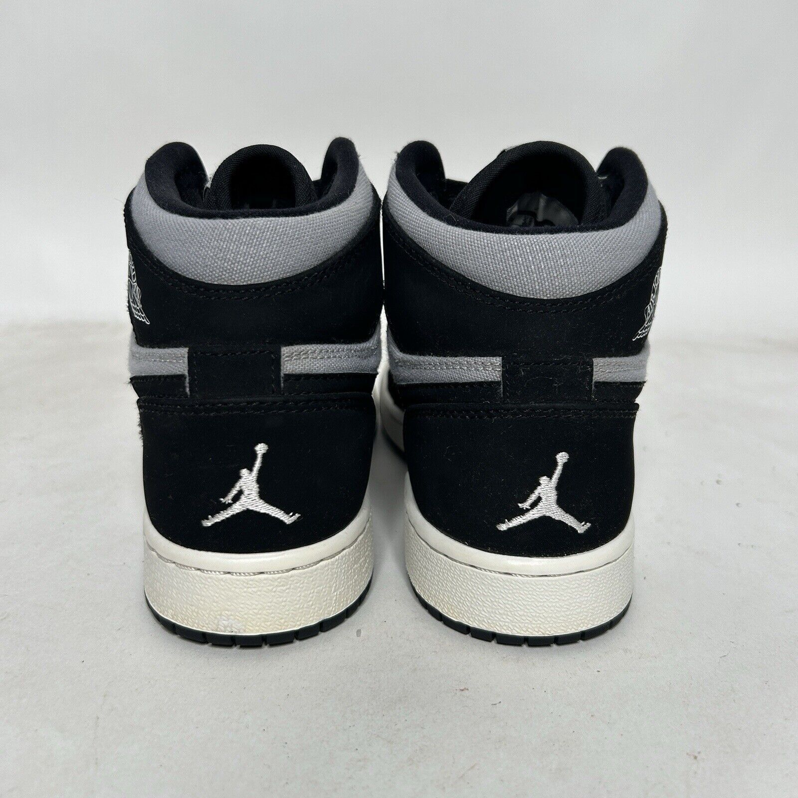 Nike Nike Air Jordan 1 Retro High GS “Wolf Grey” 2024 Size US 5.5 / IT 35.5 - 5 Thumbnail