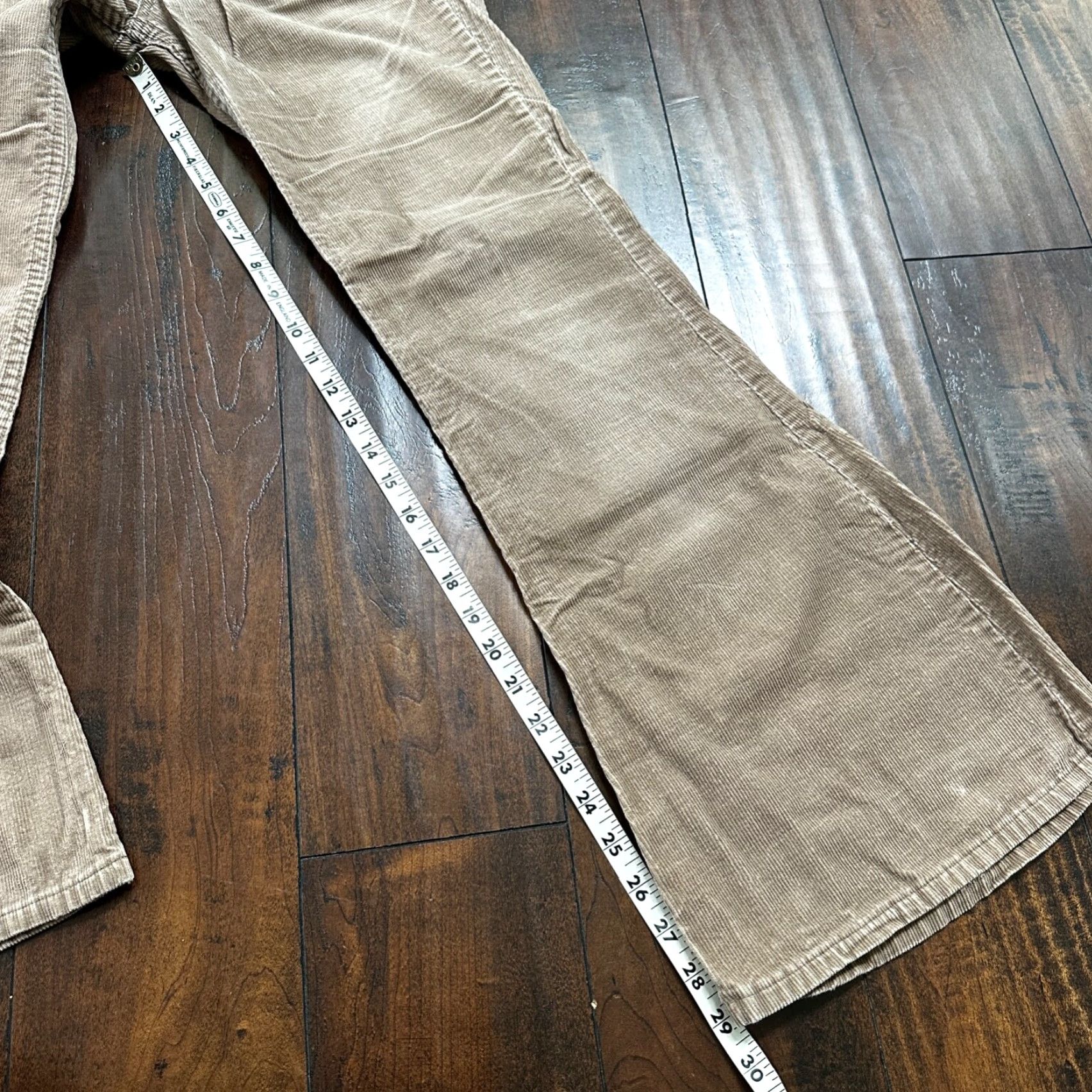 Levi's VINTAGE Levi's 684 Corduroy Bell Bottom Pants 28x29 USA 1970s Disco Brown Mens Size US 28 / EU 44 - 5 Thumbnail