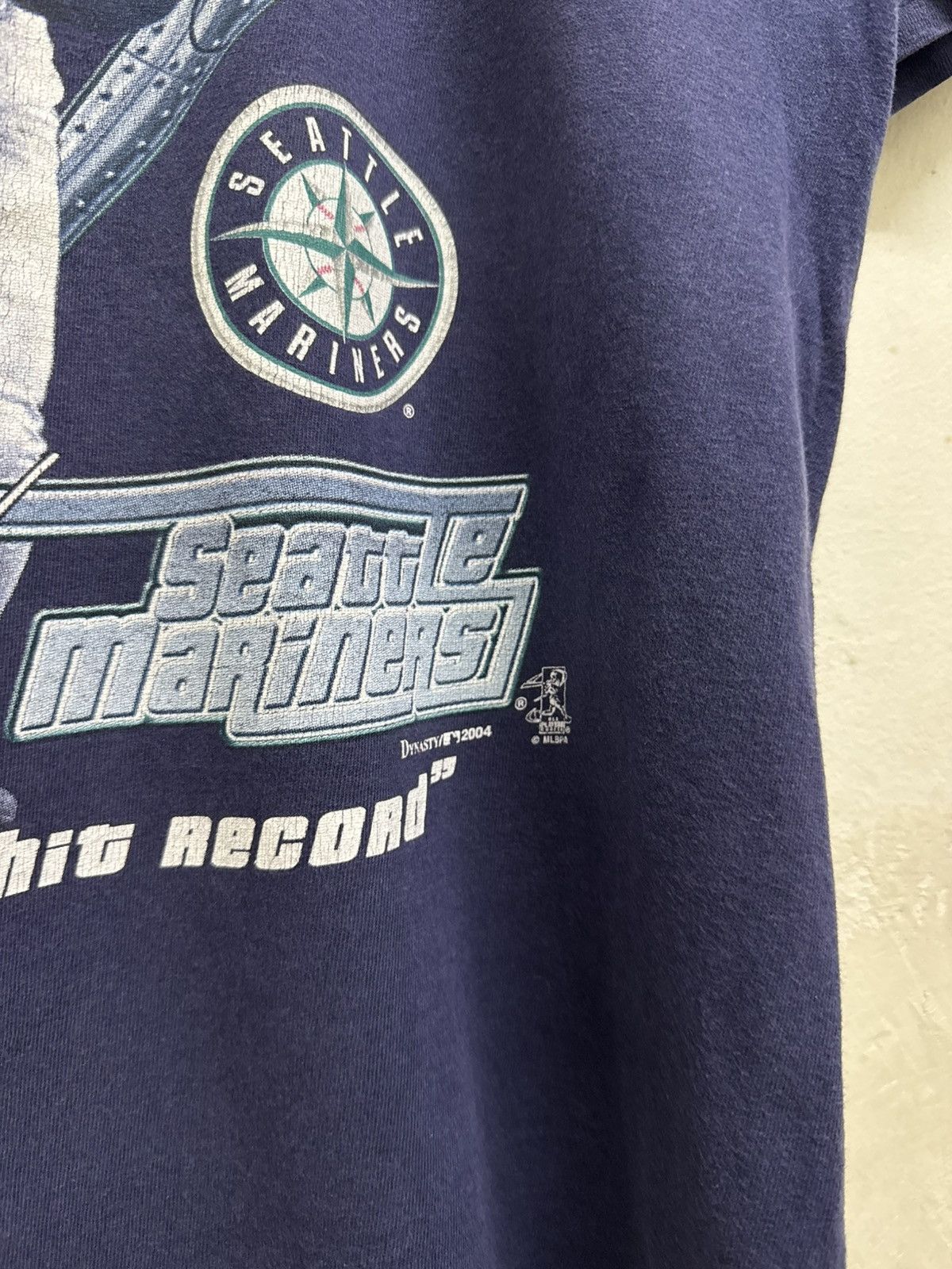 Majestic 2000s Majestic Ichiro “Hitting Machine” Faded MLB Tee Size US M / EU 48-50 / 2 - 4 Thumbnail