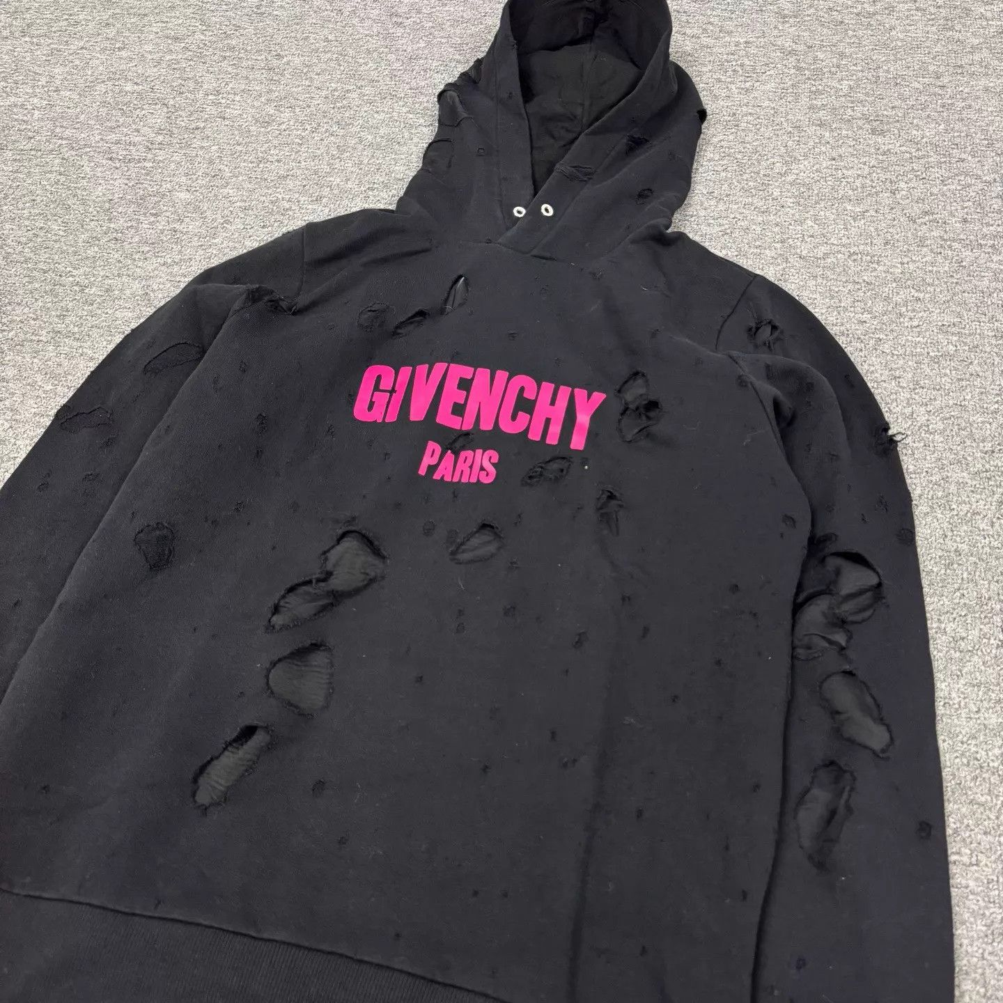 Givenchy Givenchy distressed logo print hoodie XS mint Size US XS / EU 42 / 0 - 4 Thumbnail