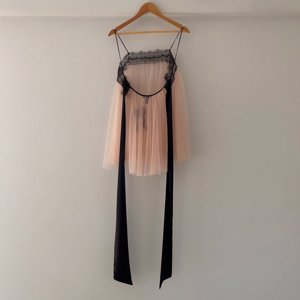 Victoria's Secret Romantic Dusty Pink Mesh & Black Lace Sheer Mini Dress/XS-M Size M / US 6-8 / IT 42-44 - 14 Thumbnail