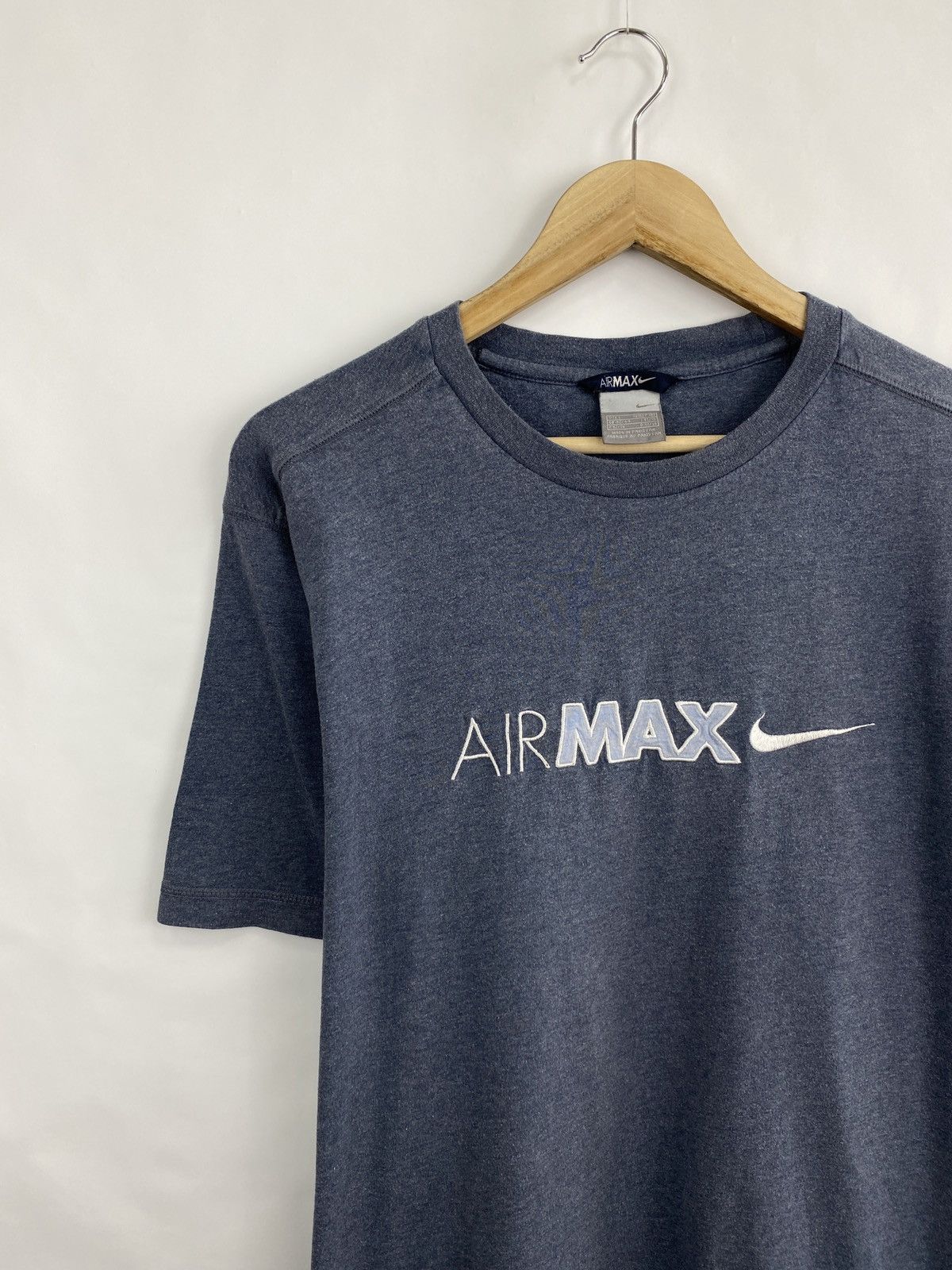 Nike 🇺🇸 Vintage 90s Nike Air Max T-Shirt Y2K Rare Retro Hype Size US L / EU 52-54 / 3 - 2 Thumbnail