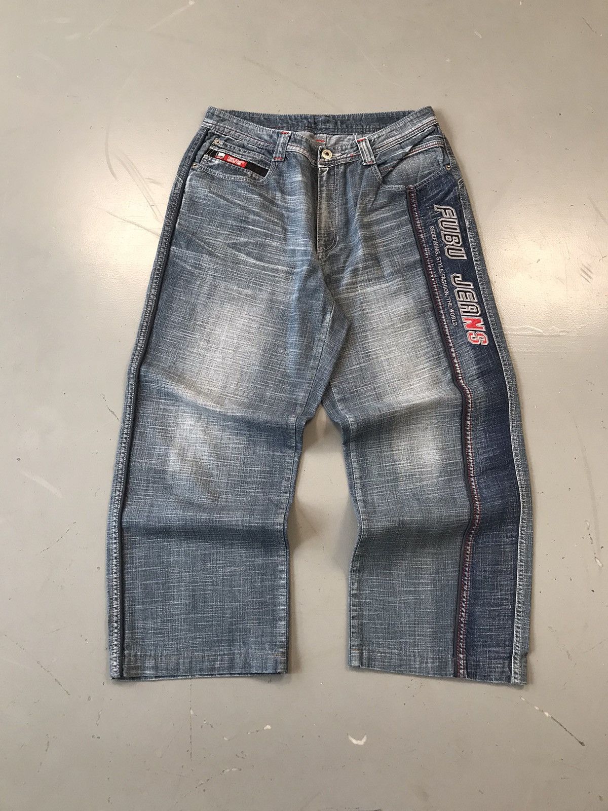 Coogi × Fubu × Vintage Vintage Fubu SpellOut embroidered baggy fit denim Size US 33 - 1 Thumbnail