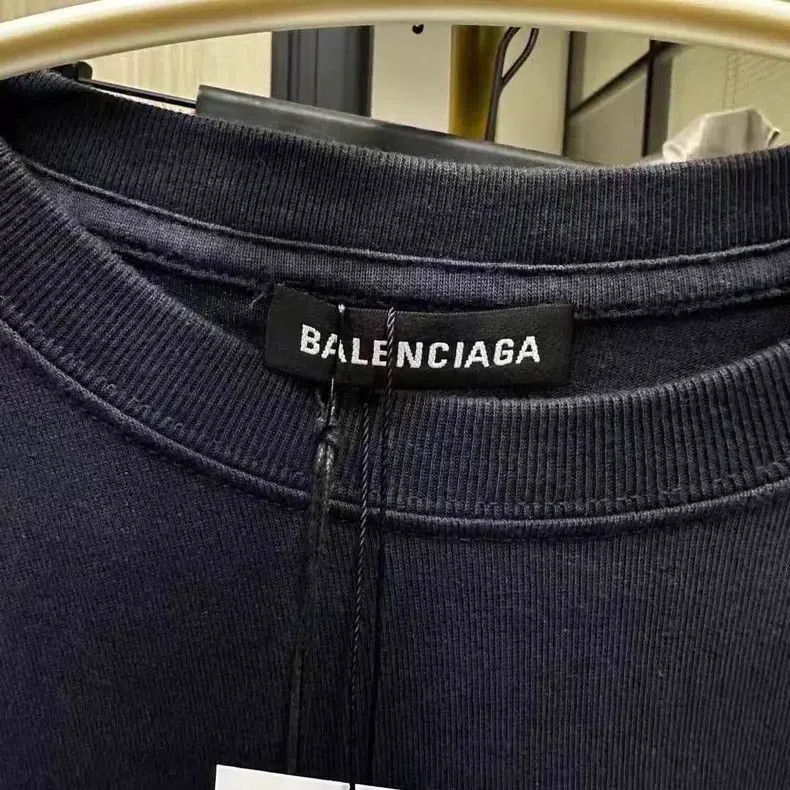 Balenciaga Balenciaga Navy wheat short-sleeve Size US S / EU 44-46 / 1 - 2 Thumbnail