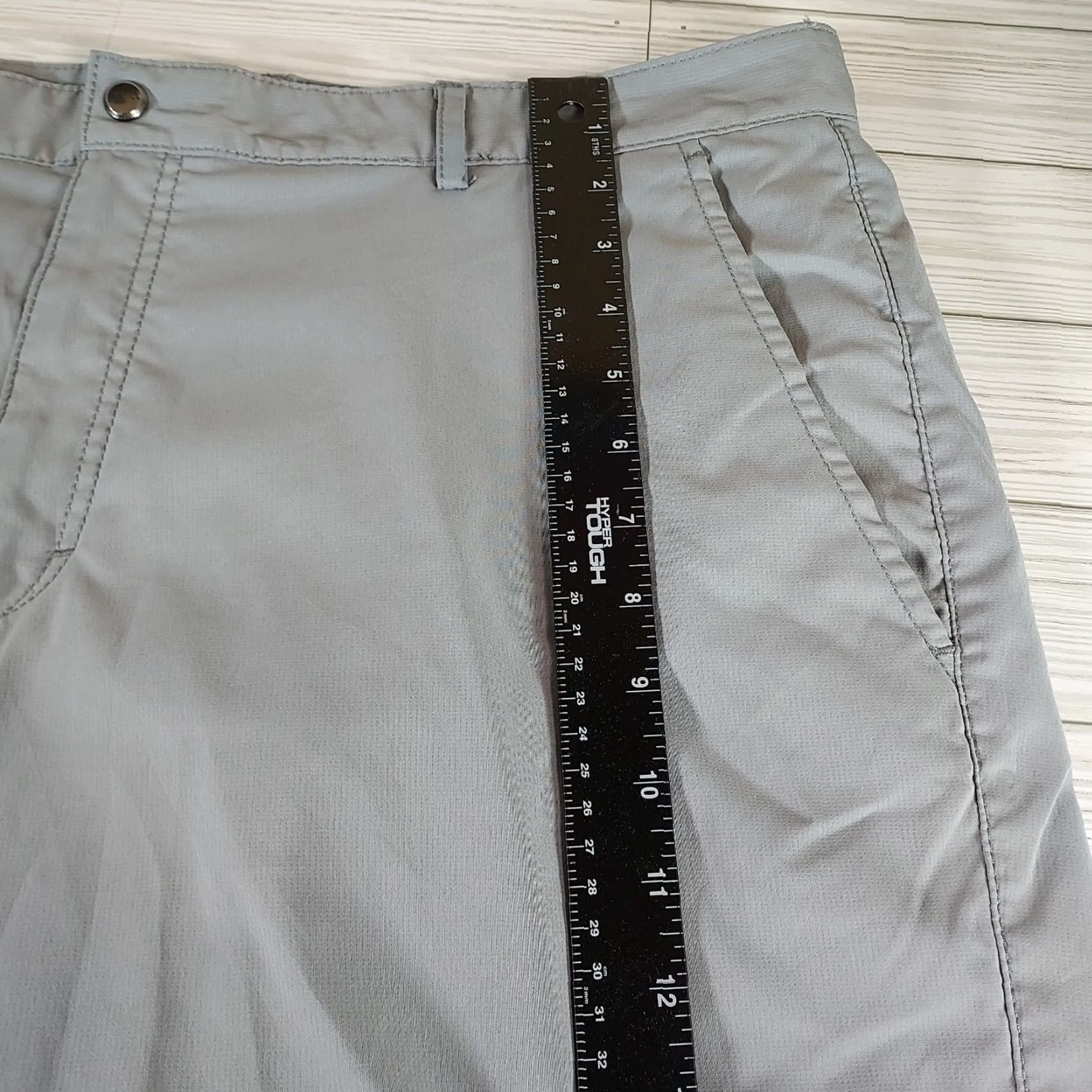 Calvin Klein VINTAGE? No. Calvin Klein Shorts Grey Mens Size 38 Chino Golf Design Zip Fly Bermuda Shirt? Size US 38 / EU 54 - 3 Thumbnail