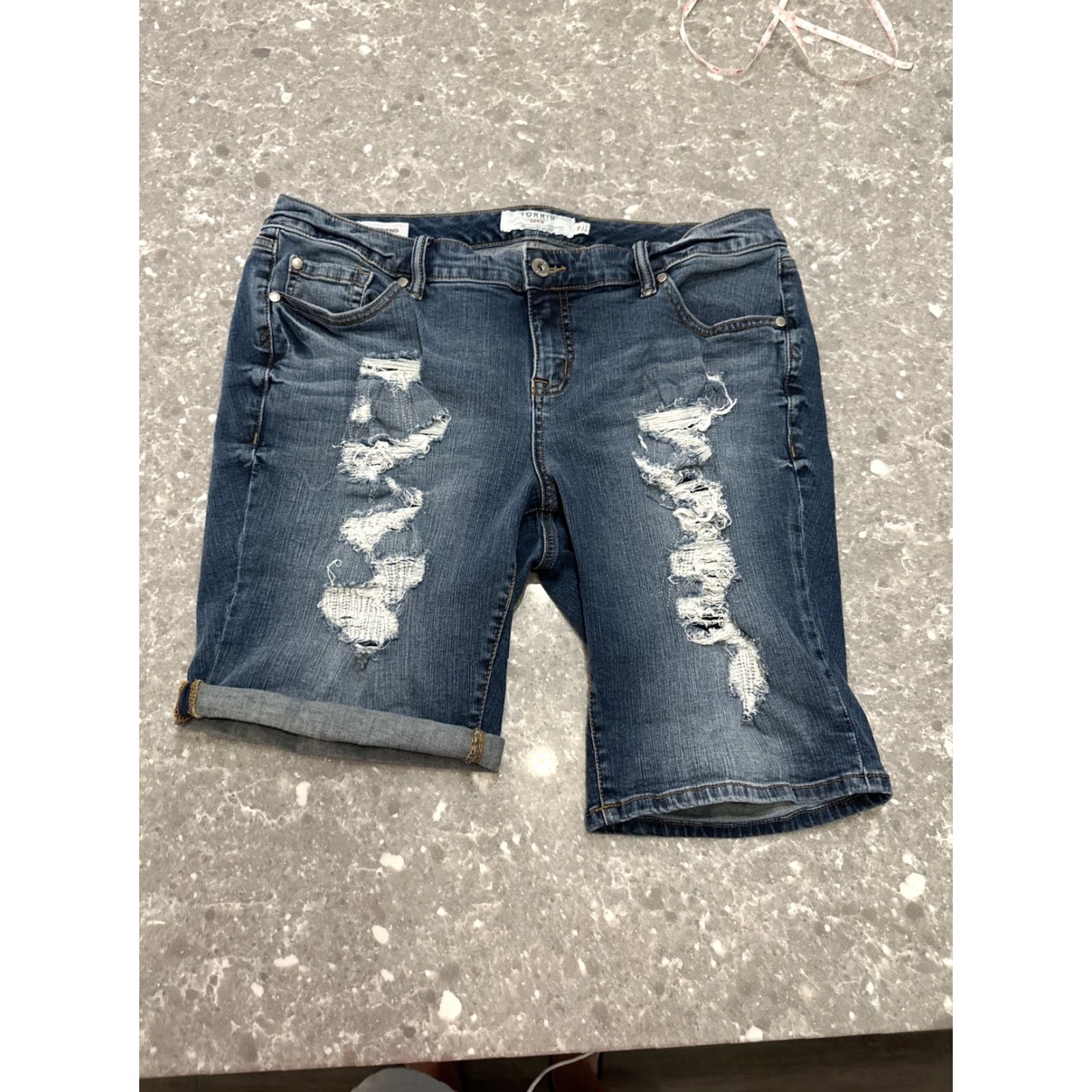 Torrid Torrid Boyfriend Shorts 18 Blue Denim Pockets Ripped Distressed Stretch Plus Size 40" / US 18 - 2 Thumbnail