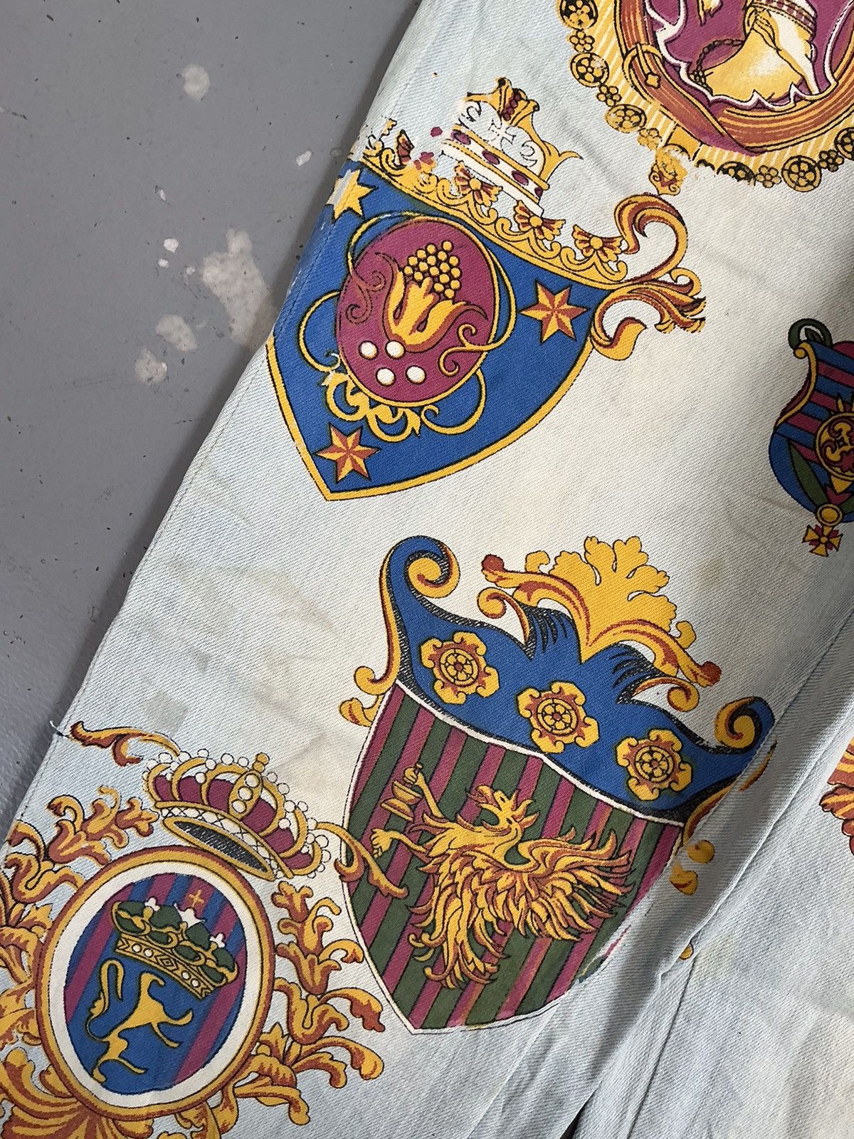 Dolce & Gabbana × Vintage Vintage dolce & Gabbana crazy royal printed denim Size US 32 / EU 48 - 6 Thumbnail