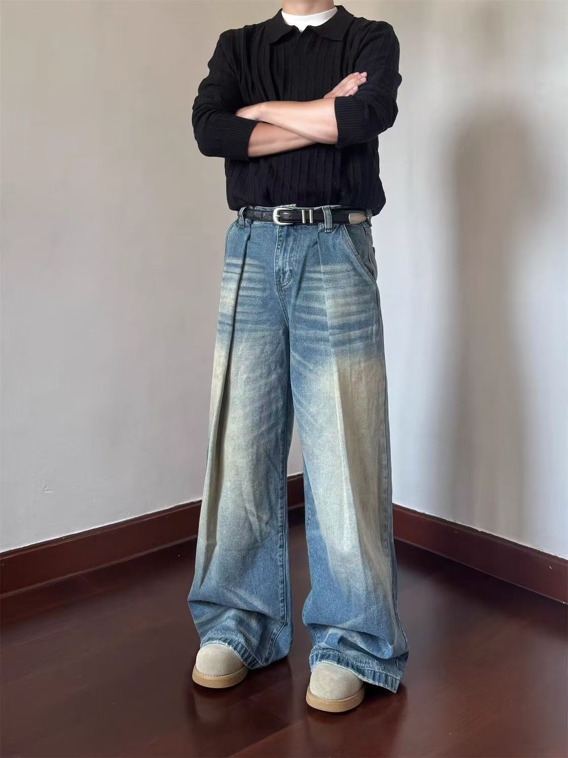 Vintage Street-style washed vintage men's distressed jeans Size US 32 / EU 48 - 1 Thumbnail