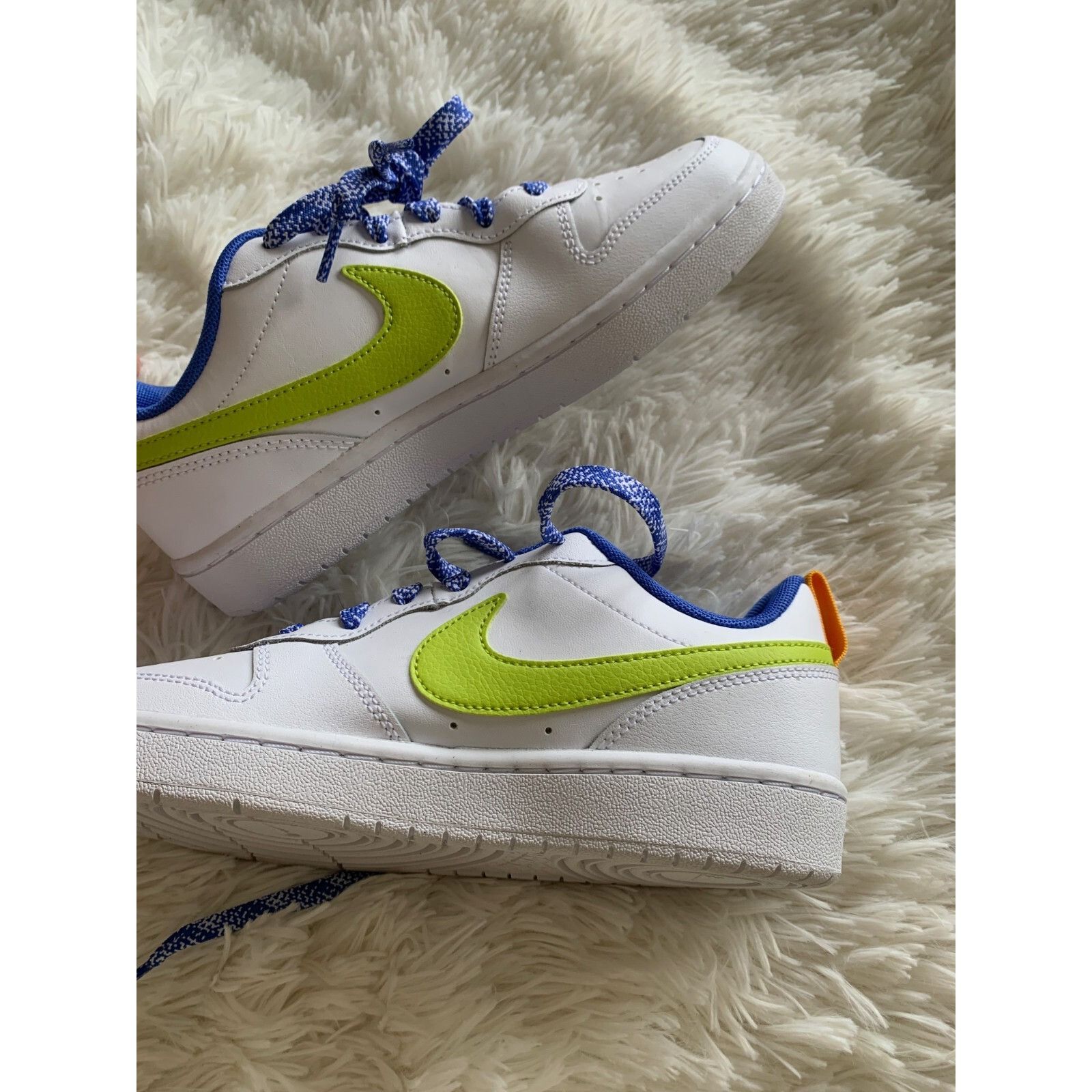 Nike Nike Boys Court Borough Low 2 SE Basketball Sneakers Shoes W Size US 5.5 / EU 38 - 6 Thumbnail