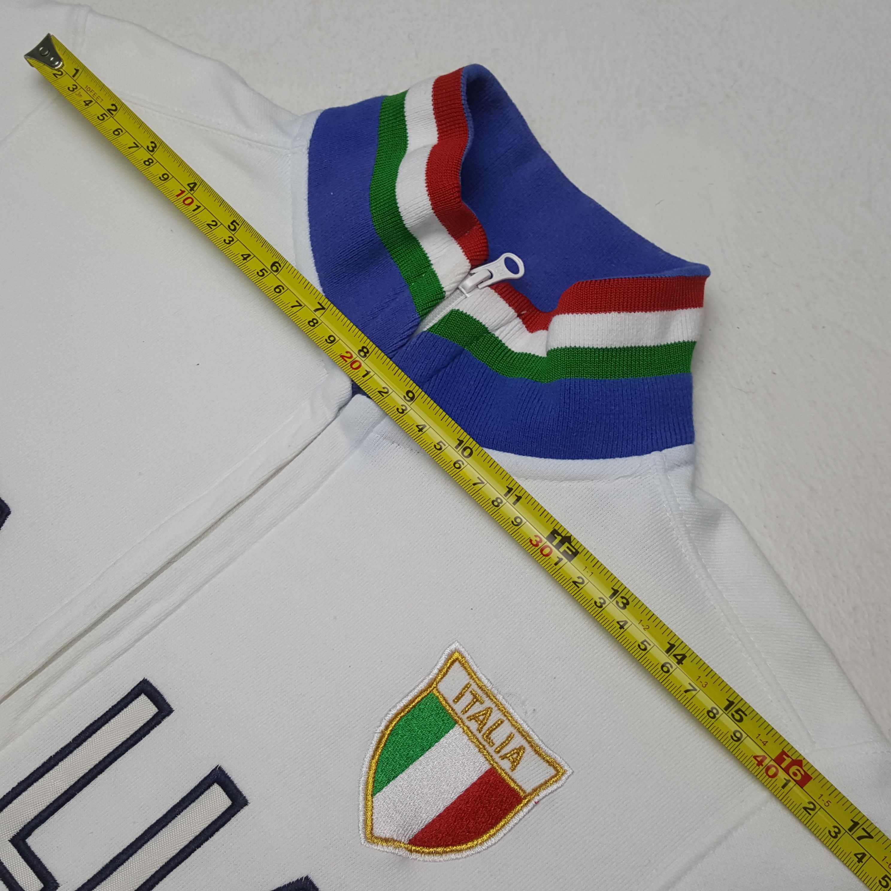Vintage Vintage ITALIA Sportswear Promo Sweater Jacket C295N26 Size US XS / EU 42 / 0 - 5 Thumbnail