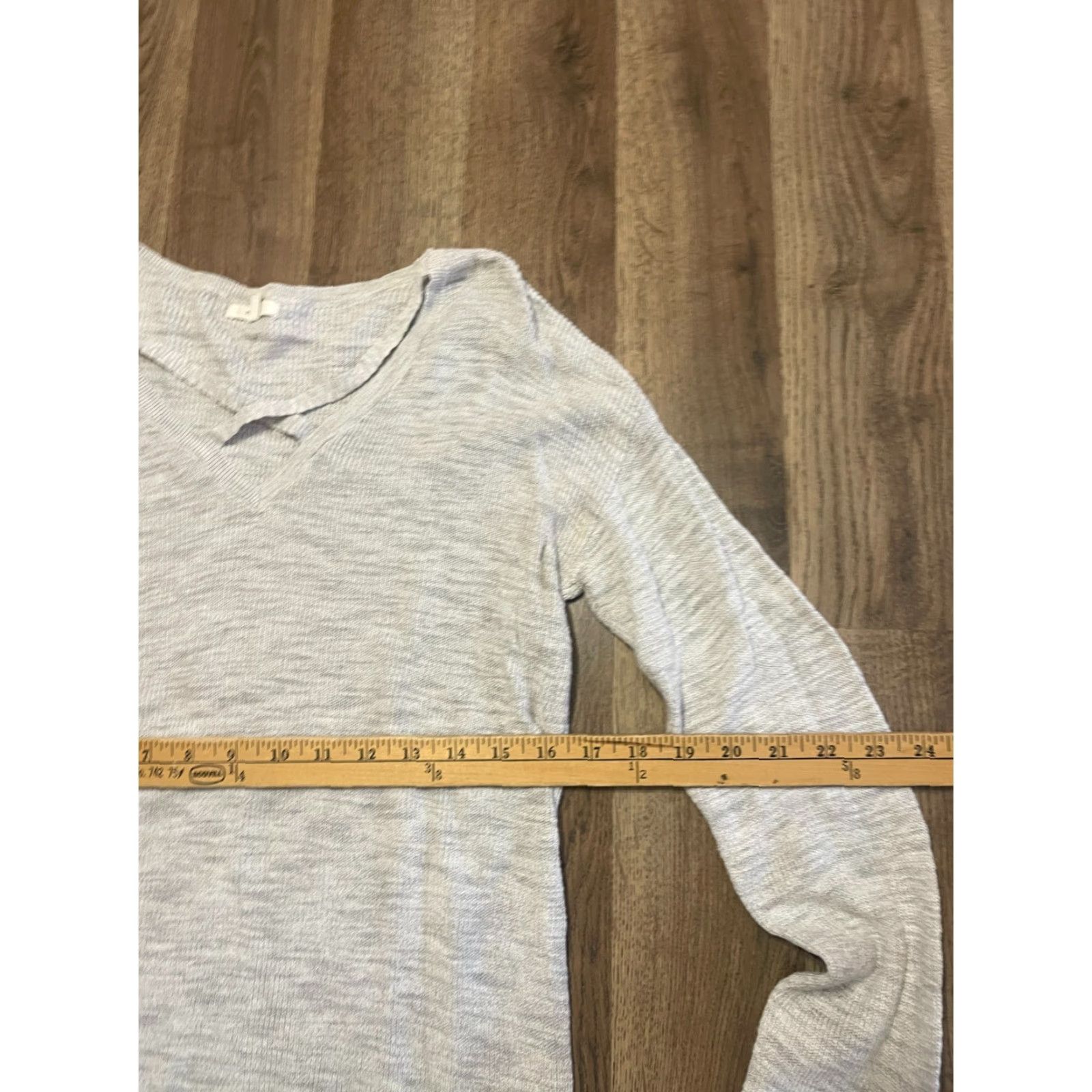 Vintage Maurices Shirt Womens Medium Gray V-Neck Long Sleeve T-Shirt Casual Regular Modern FallSpringSummer Mens Womens Girls? Size M / US 6-8 / IT 42-44 - 5 Thumbnail