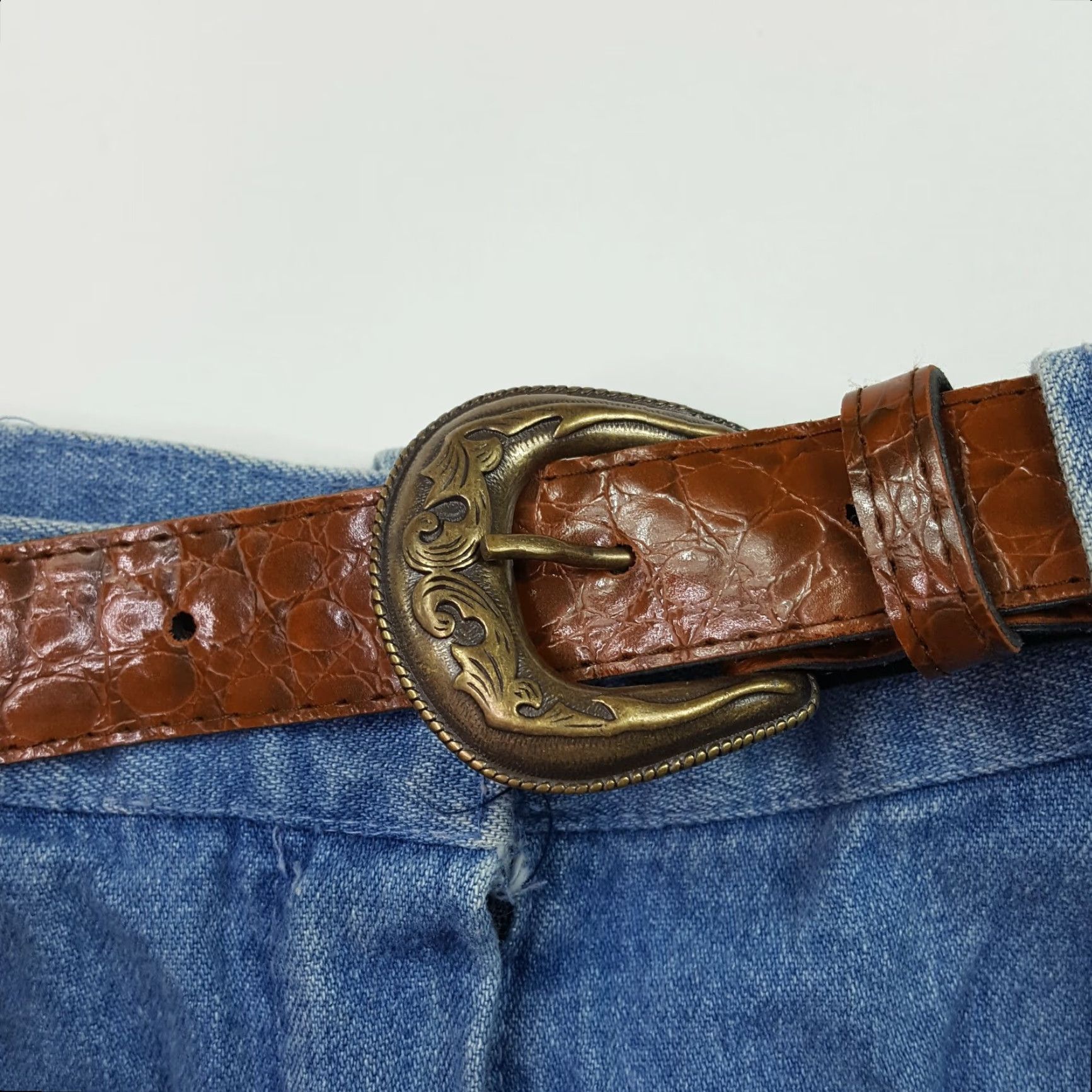 Denime Vintage Jeans Size 8 Blue Slim Belted Pleated Tapered Stonewashed Denim 80s Size 30" / US 8 / IT 44 - 4 Thumbnail