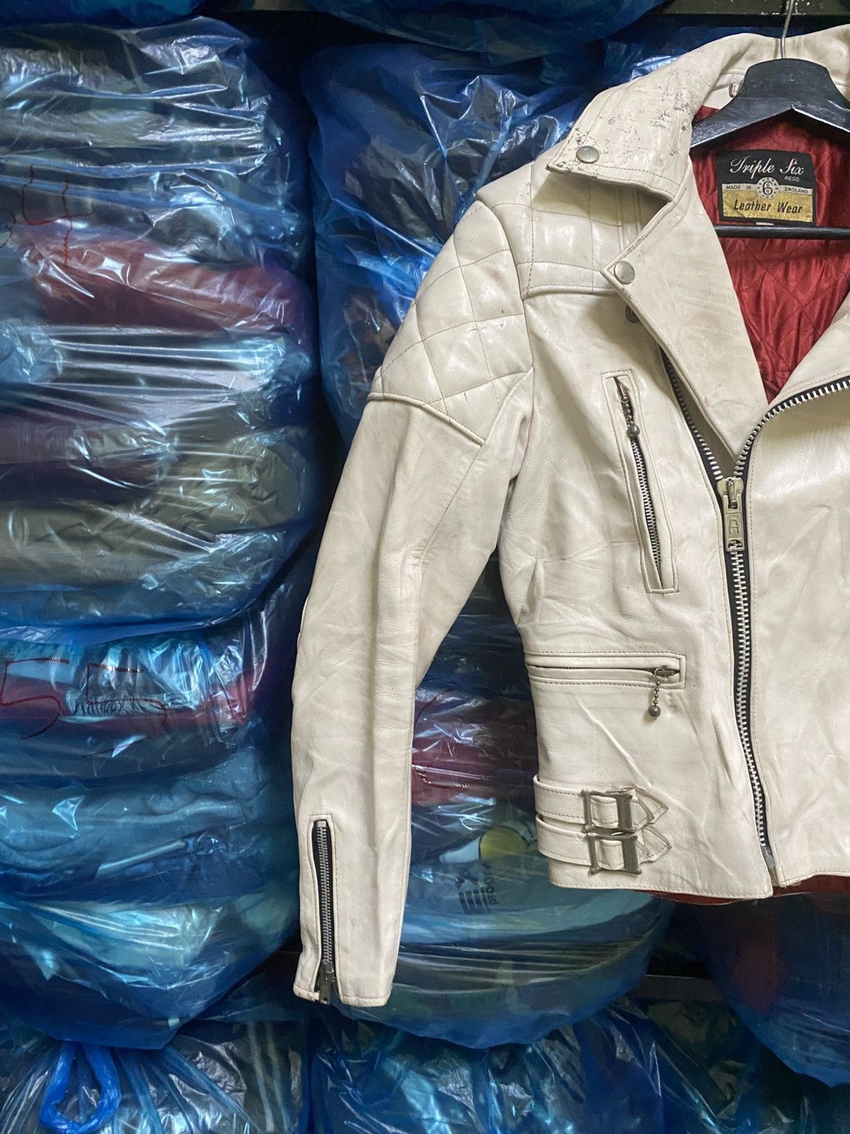 Genuine Leather Vintage Triple Six UK White Leather Biker Jacket - Size 32 Size US XS / EU 42 / 0 - 7 Thumbnail