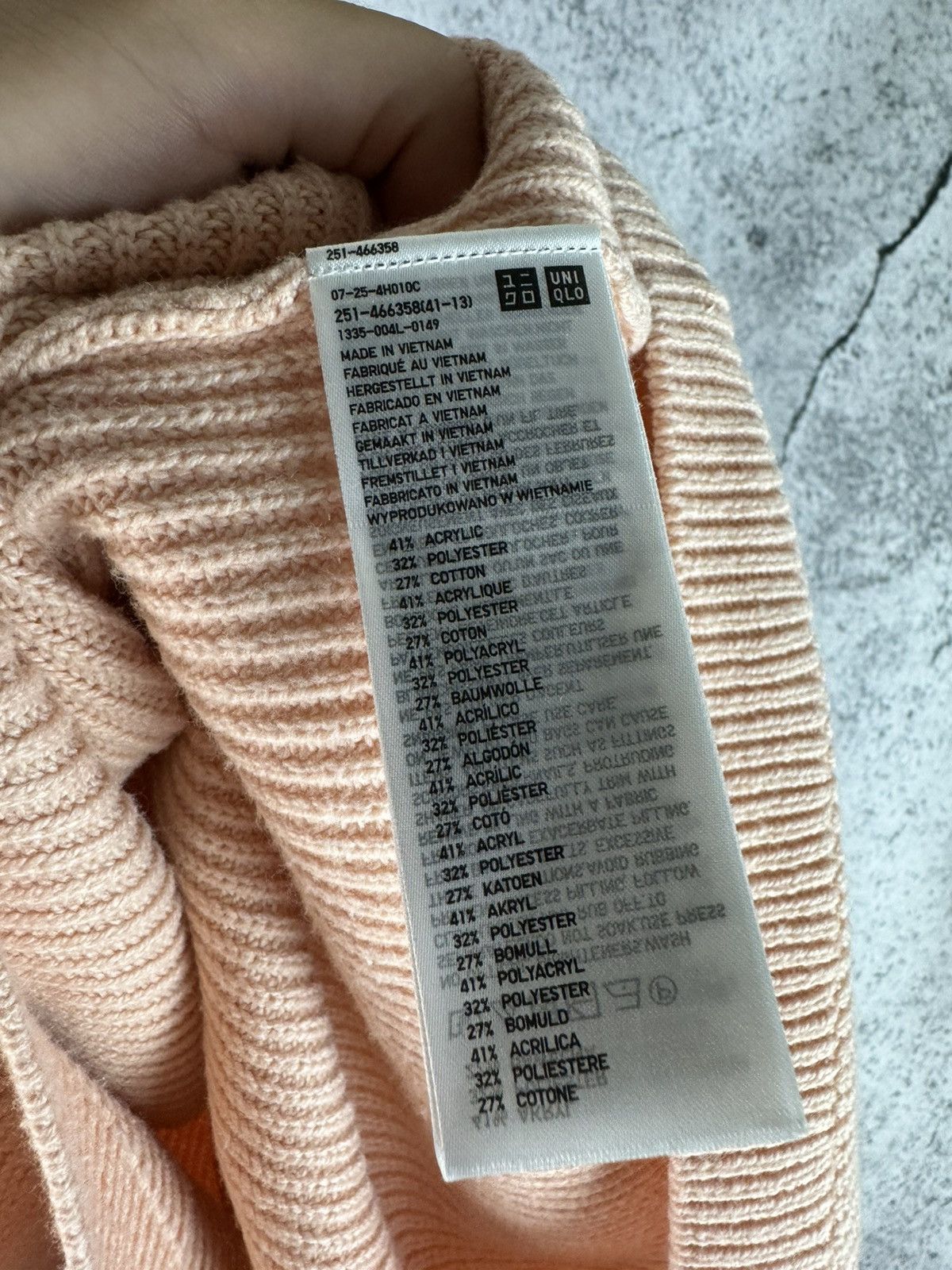 Lemaire × Uniqlo Lemaire x Uniqlo Knit Boxy V-neck Sweater Size L / US 10 / IT 46 - 4 Thumbnail