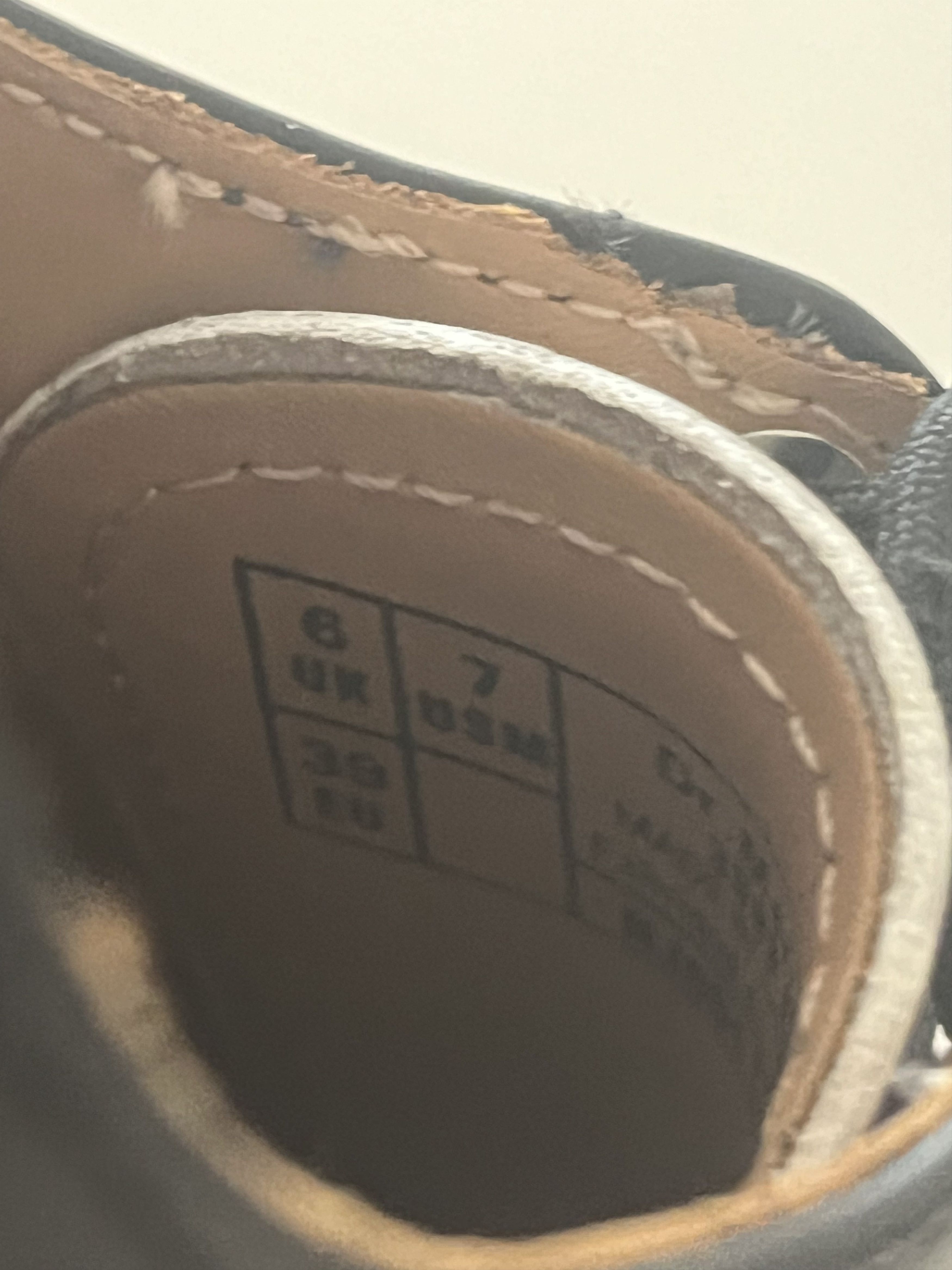 Dr. Martens DOC MARTEN 3989 BEX SMOOTH LEATHER BROGUE SHOES WOMENS Size US 8.5 / IT 38.5 - 6 Thumbnail