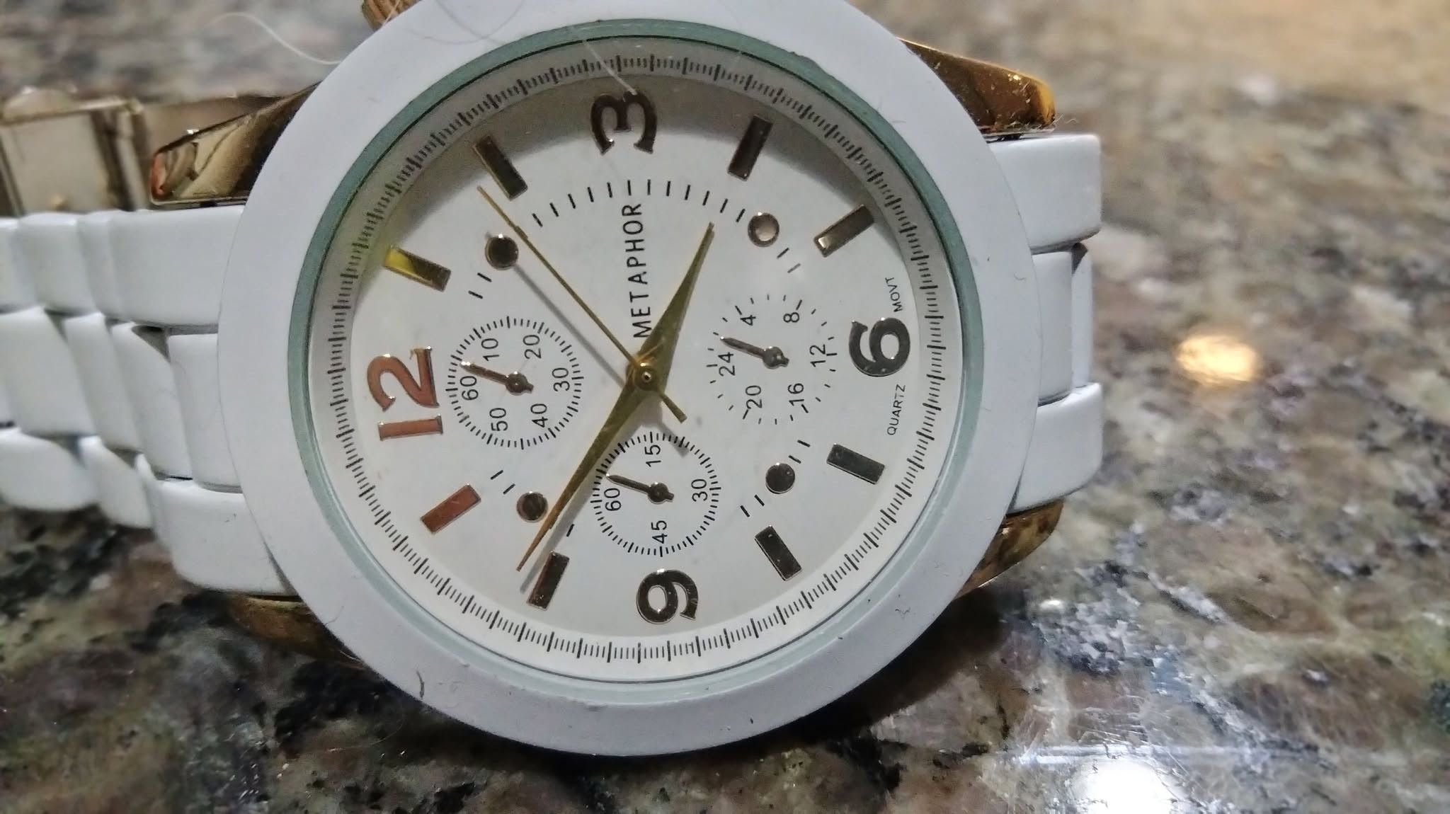 Vintage METAPHOR wrist watch - ready for a night out or day Size ONE SIZE - 1 Thumbnail