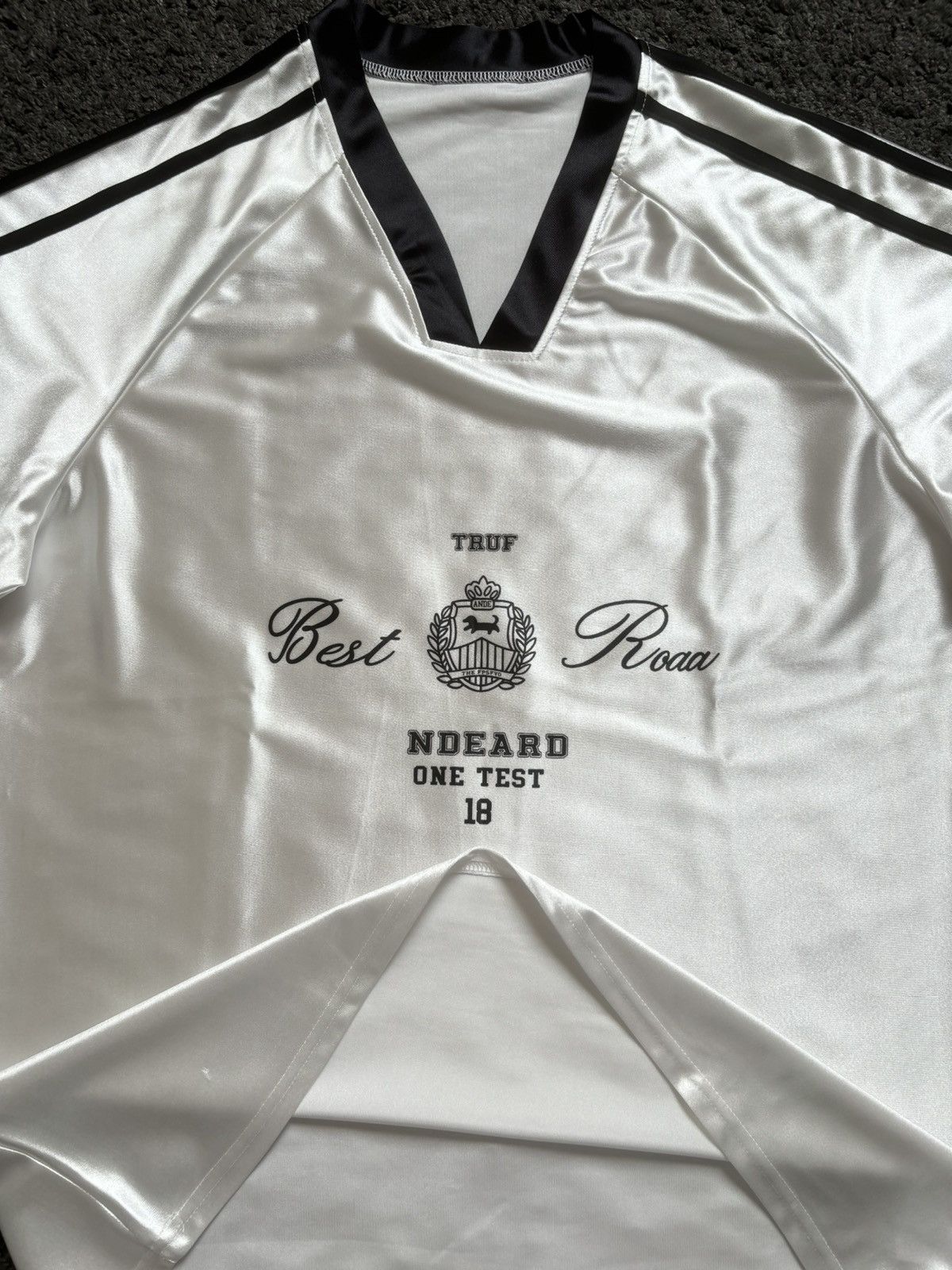 Vintage Vintage white unisex satin football jersey old money v neck Size US M / EU 48-50 / 2 - 8 Thumbnail
