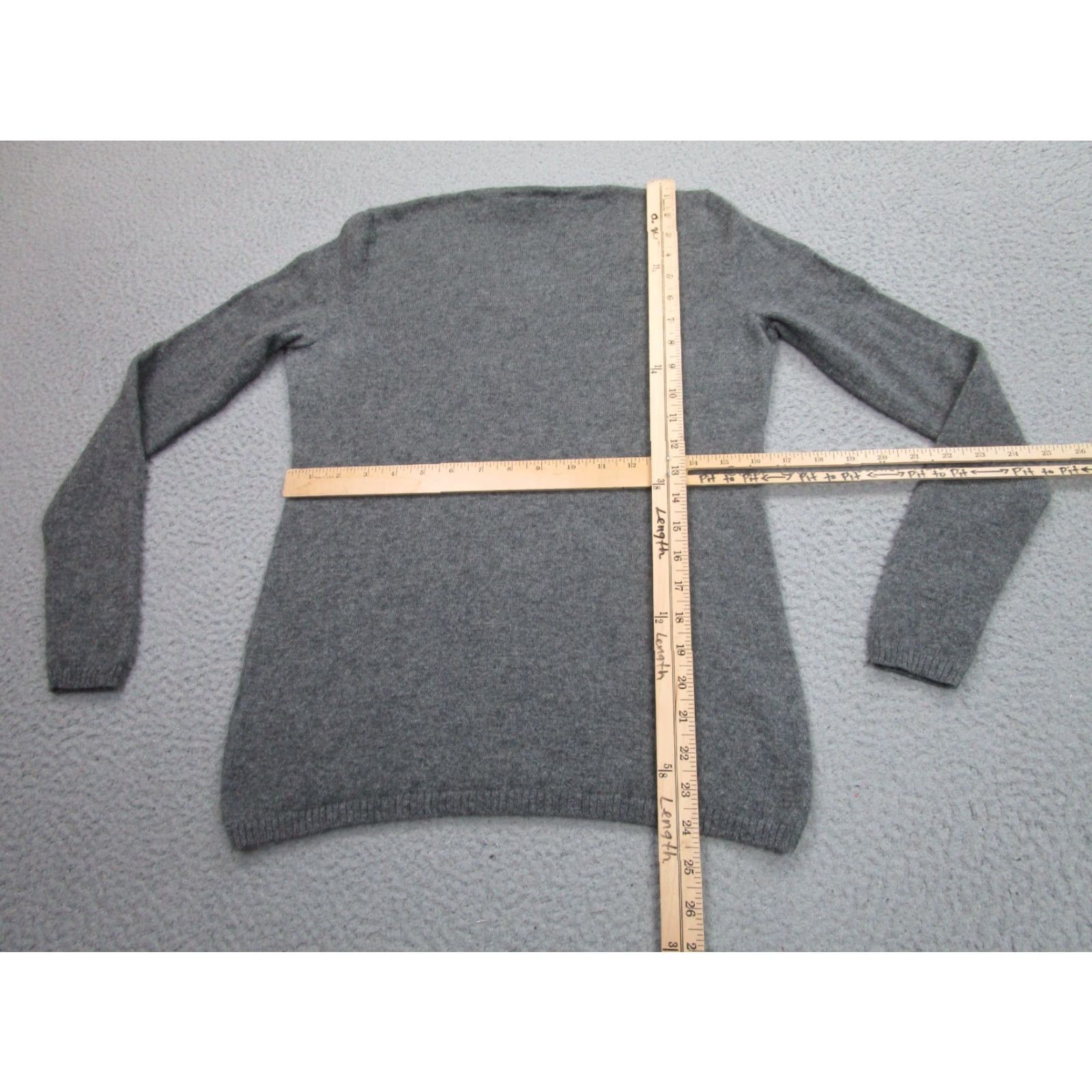 Vintage VINTAGE Belford 100% Cashmere V-neck Sweater Womens Small Knit Pullover Gray Academia Size S / US 4 / IT 40 - 7 Thumbnail