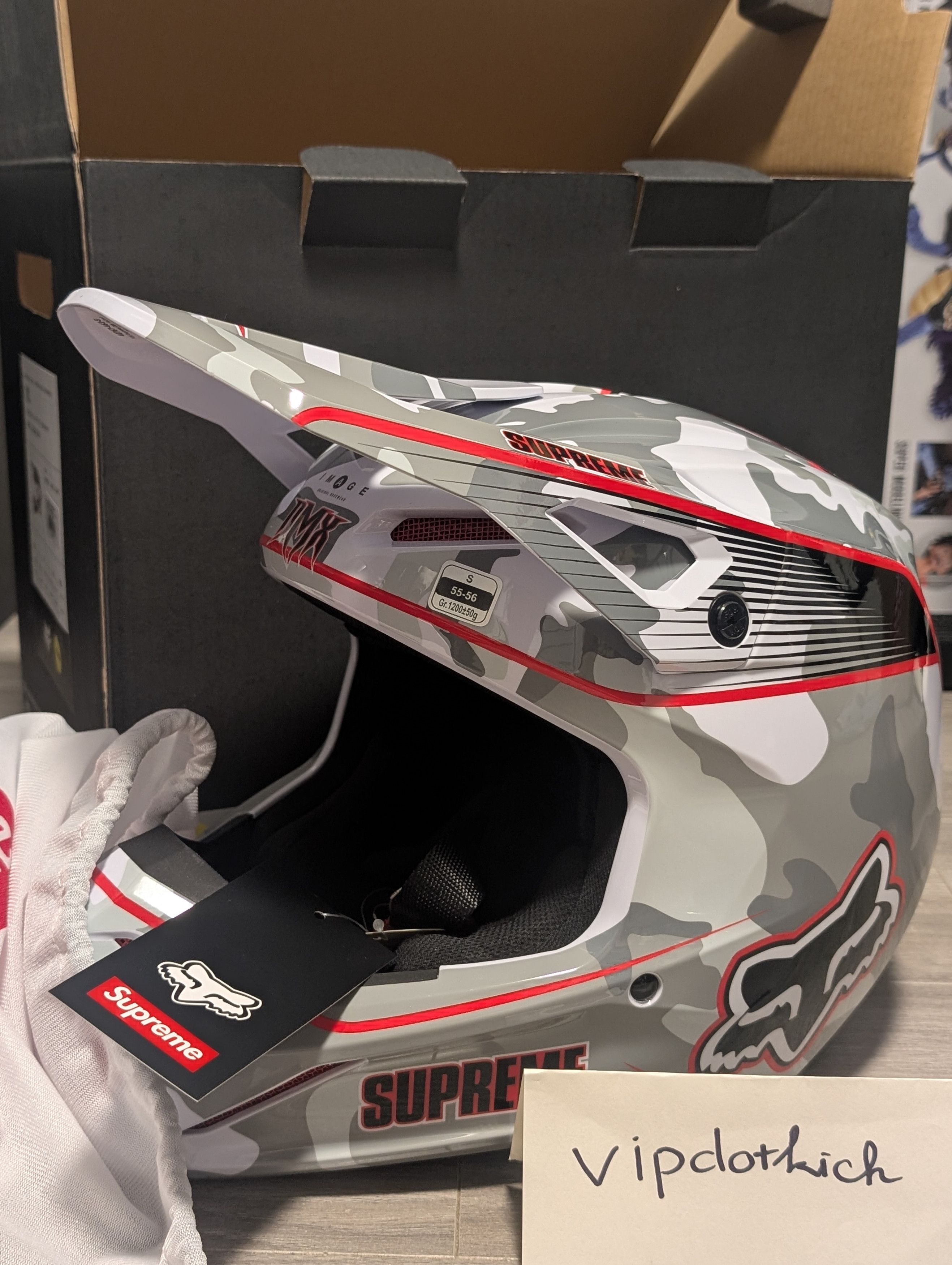 Fox Racing × Supreme Supreme x Fox Racing DMX V1 Helmet Size 30 - 2 Thumbnail