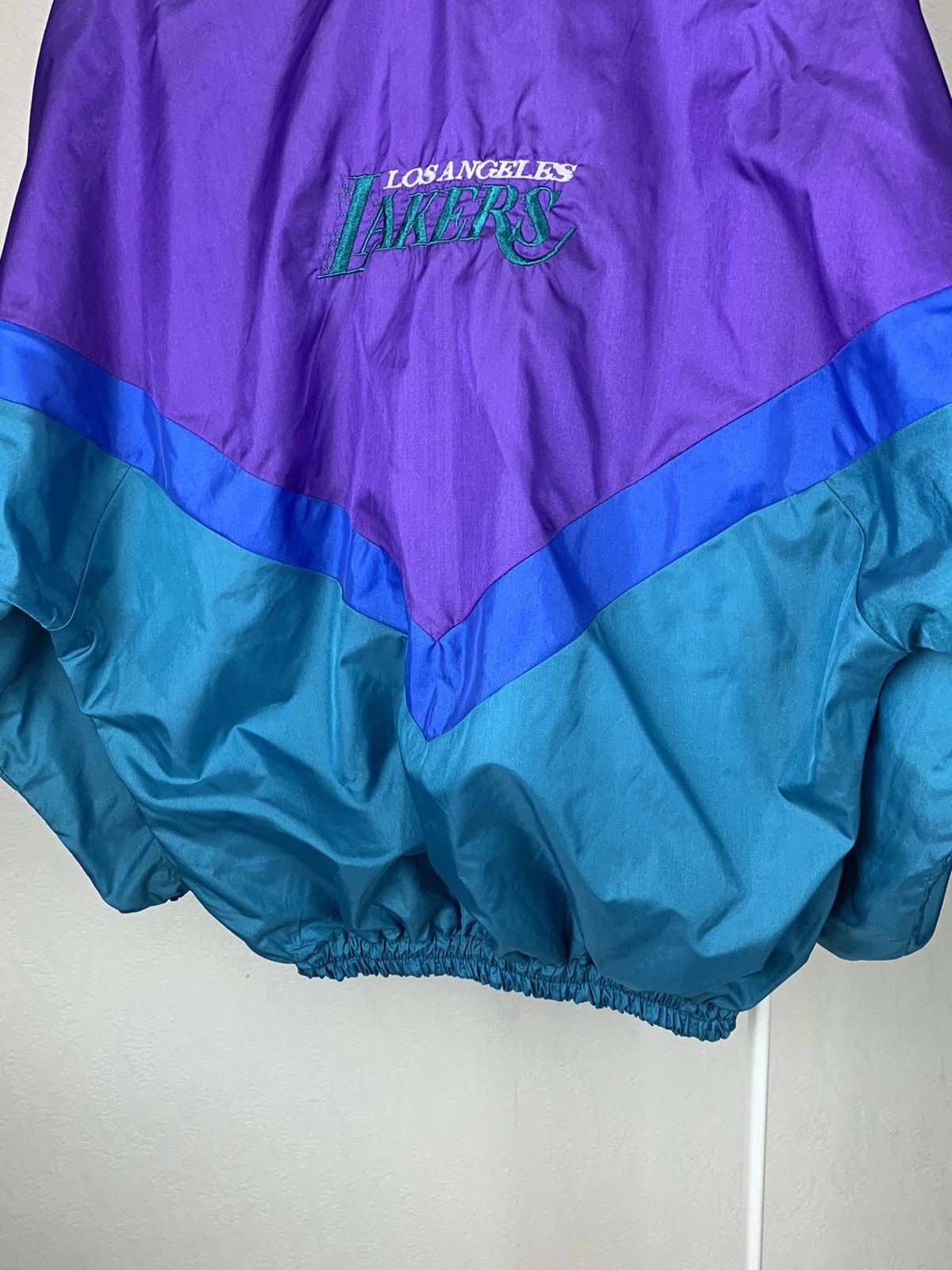 NBA L.A Lakers Vintage Jacket Bomber Light Jacket Big Logo Size US S / EU 44-46 / 1 - 14 Thumbnail