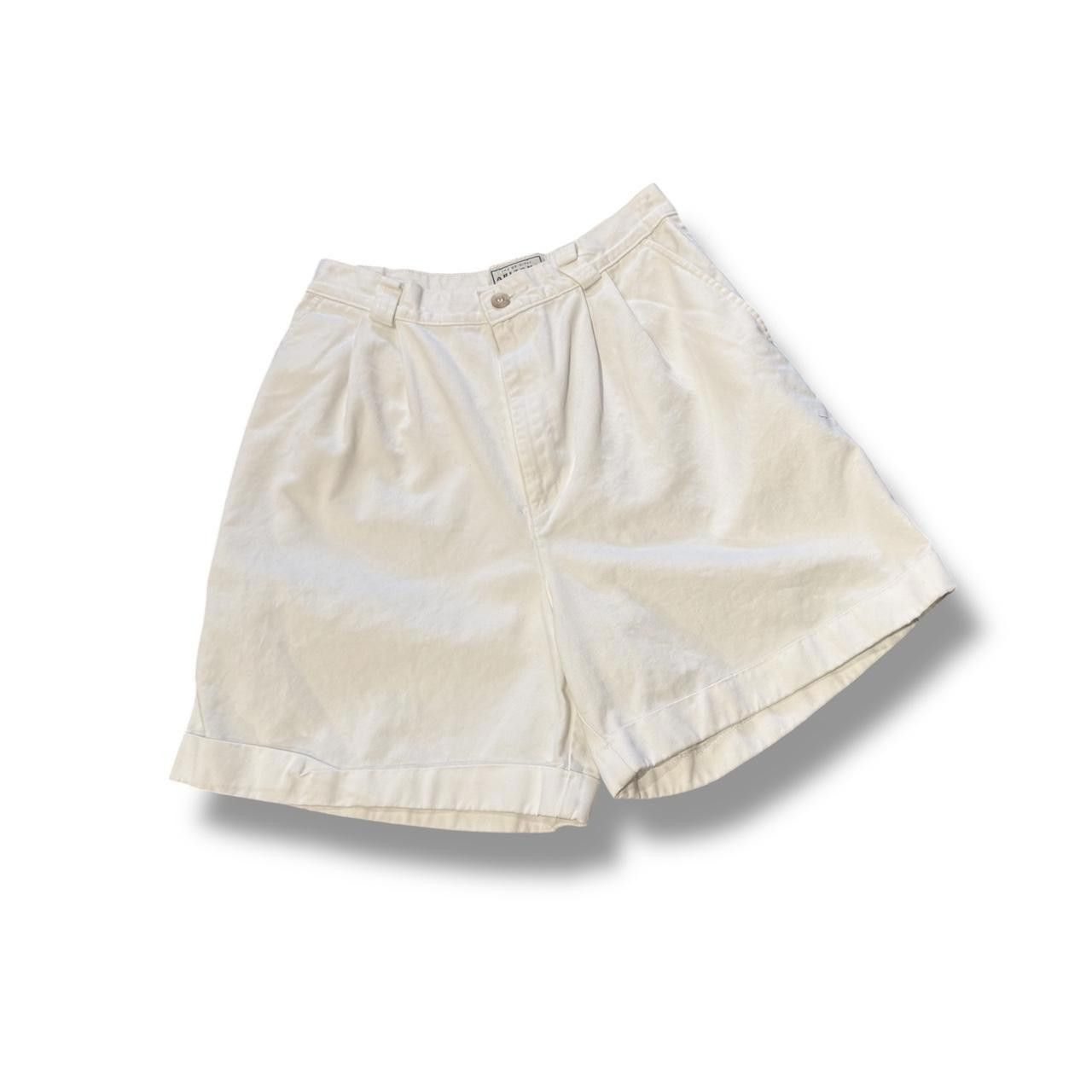 Arizona Jean Co. Arizona Women's White Shorts Size 32" / US 10 / IT 46 - 1 Thumbnail