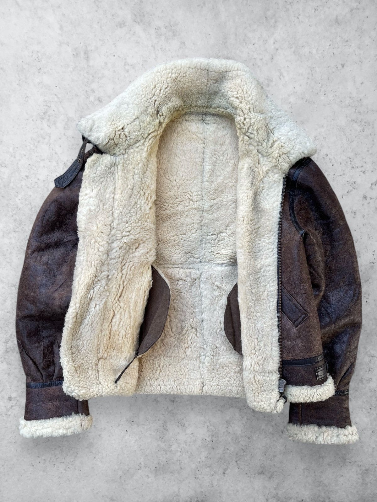 Japanese Brand 🔥RARE🔥 US AIR FORCE TYPE B-3 SHEEPSKIN FLIGHT LEATHER JACKET Size US XL / EU 56 / 4 - 3 Thumbnail