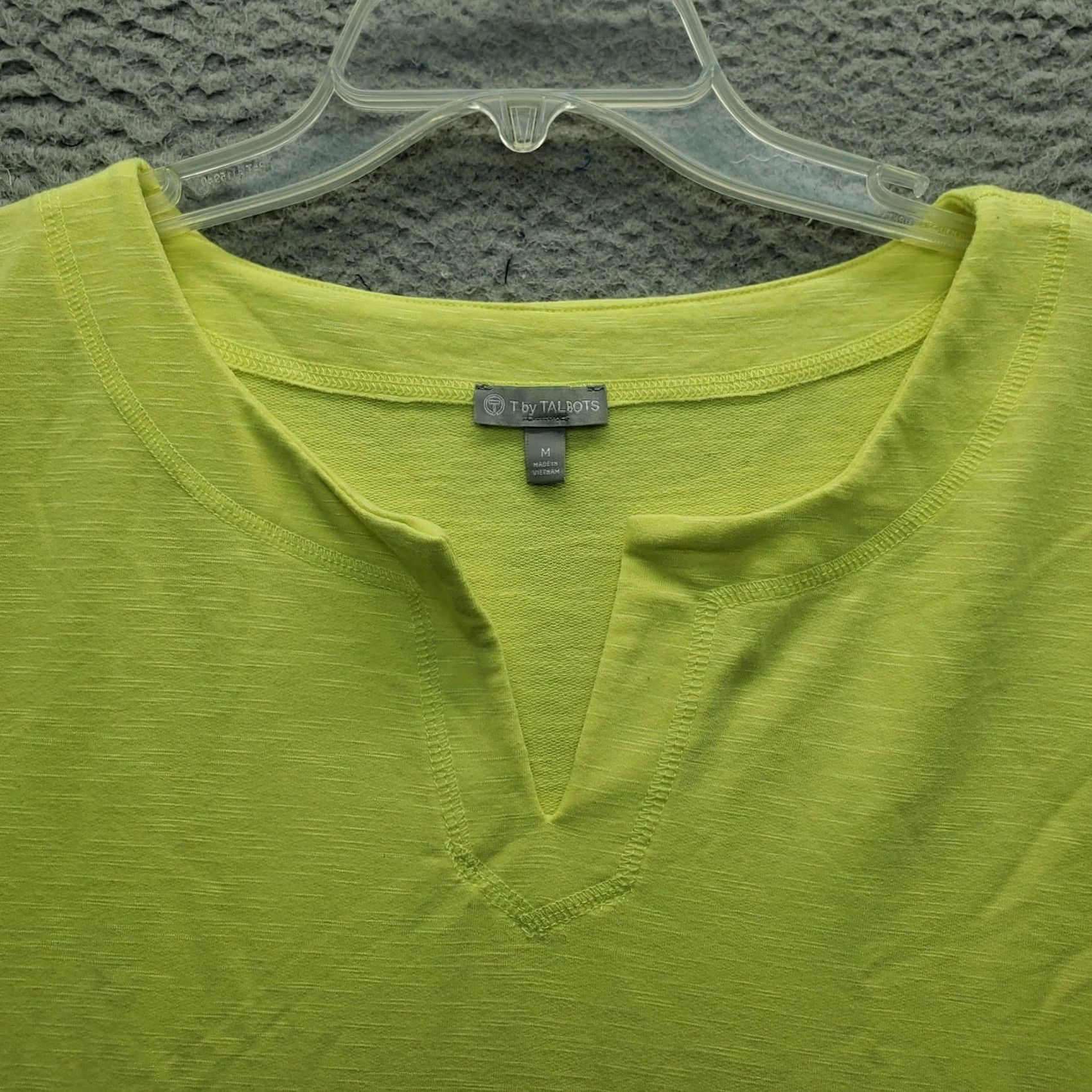 Talbots Talbots Shirt Womens Size M Yellow V-Neck Stretch 3/4 Sleeve Slit Top Size M / US 6-8 / IT 42-44 - 3 Thumbnail