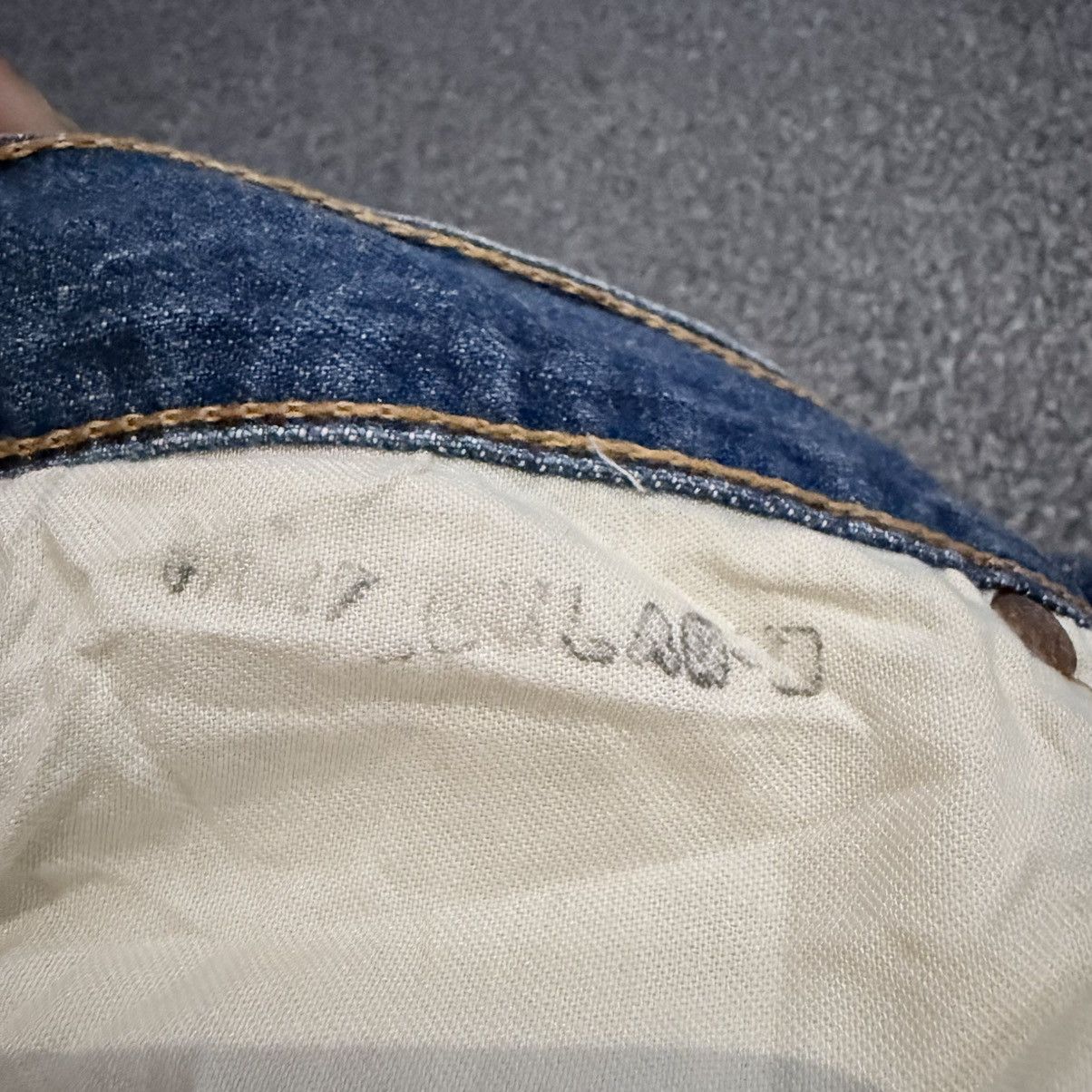 Engineered Garments × Levi's 🇯🇵 Vintage Y2K Levis 501 Stone Wash Blue Distressed Denim W30 Size US 30 / EU 46 - 14 Thumbnail