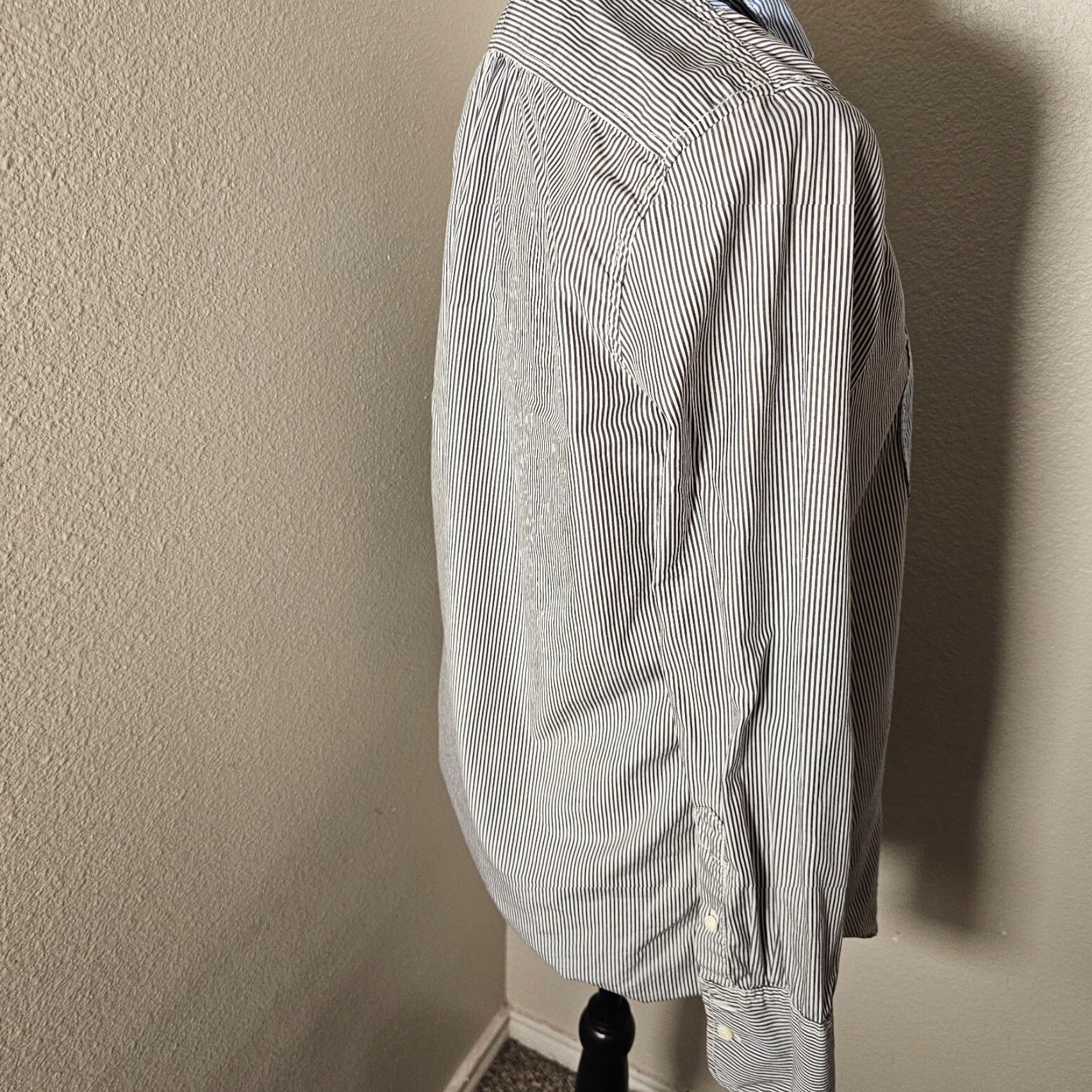 J.Crew J Crew Shirt Women's 2 Black Stripe Long Sleeve 1/2 Button Up Blouse Two Tone Size XS / US 0-2 / IT 36-38 - 4 Thumbnail