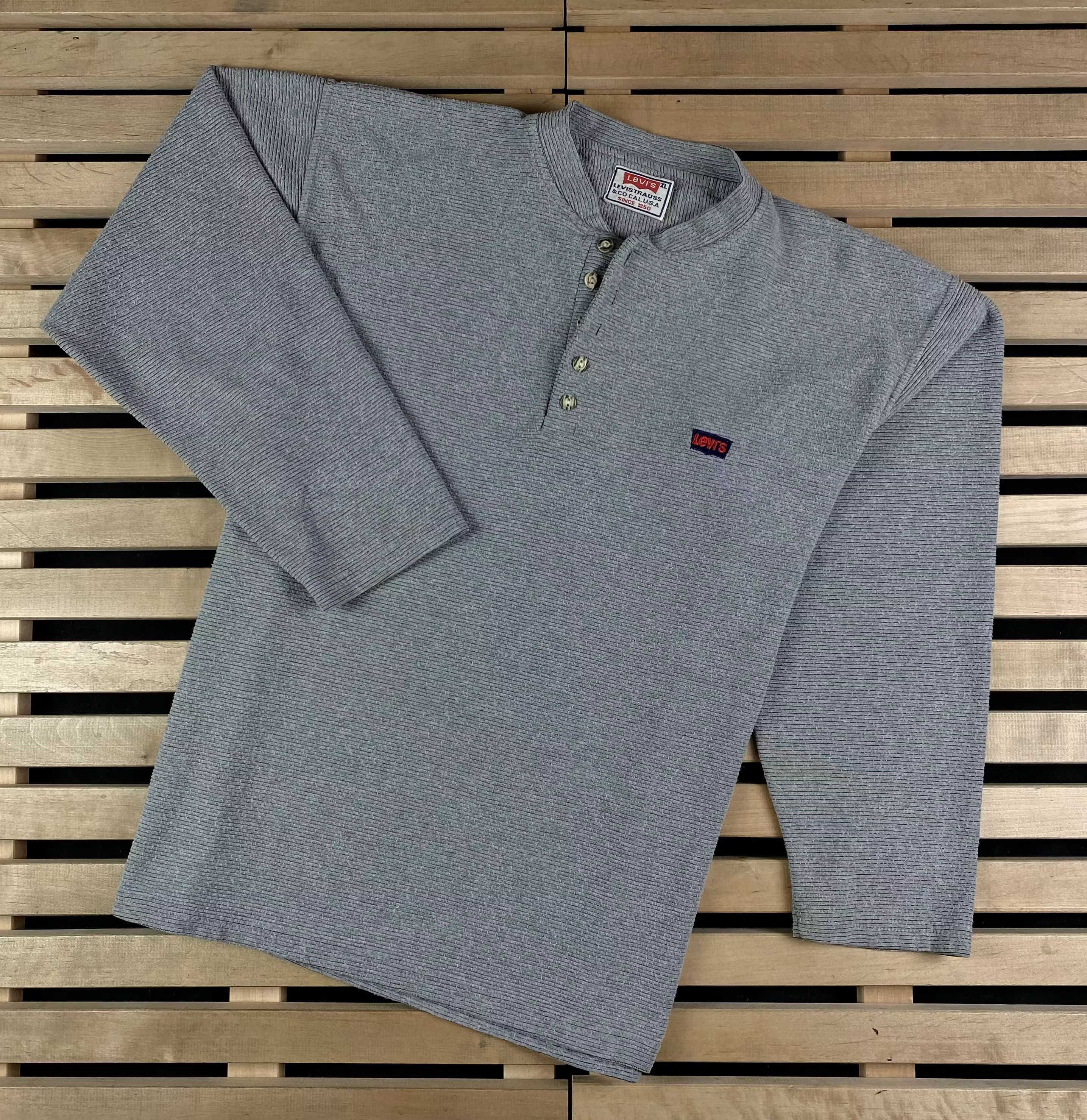 Levi's × Levi's Vintage Clothing × Vintage Men’s Sweatshirt Long Sleeve Levi’s Vintage Size XL Size US XL / EU 56 / 4 - 1 Thumbnail