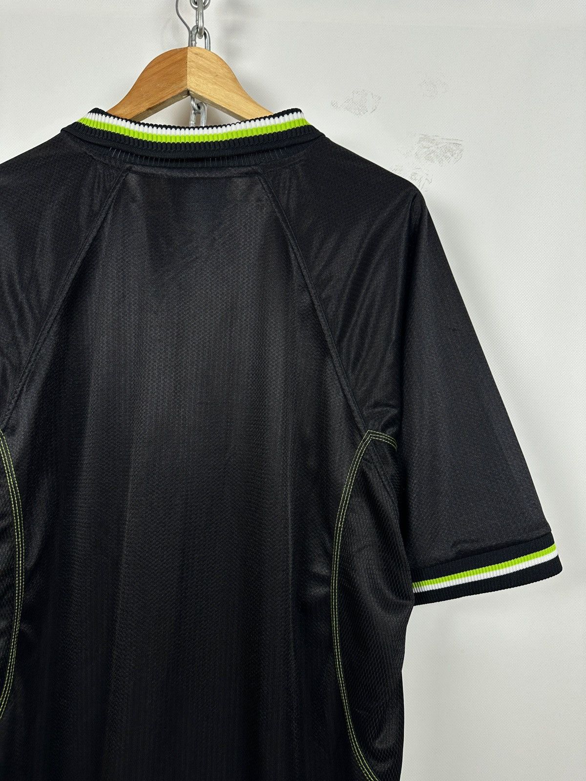 Umbro 1998-99 Umbro Manchester United Third Kit Soccer Jersey Size US XL / EU 56 / 4 - 14 Thumbnail