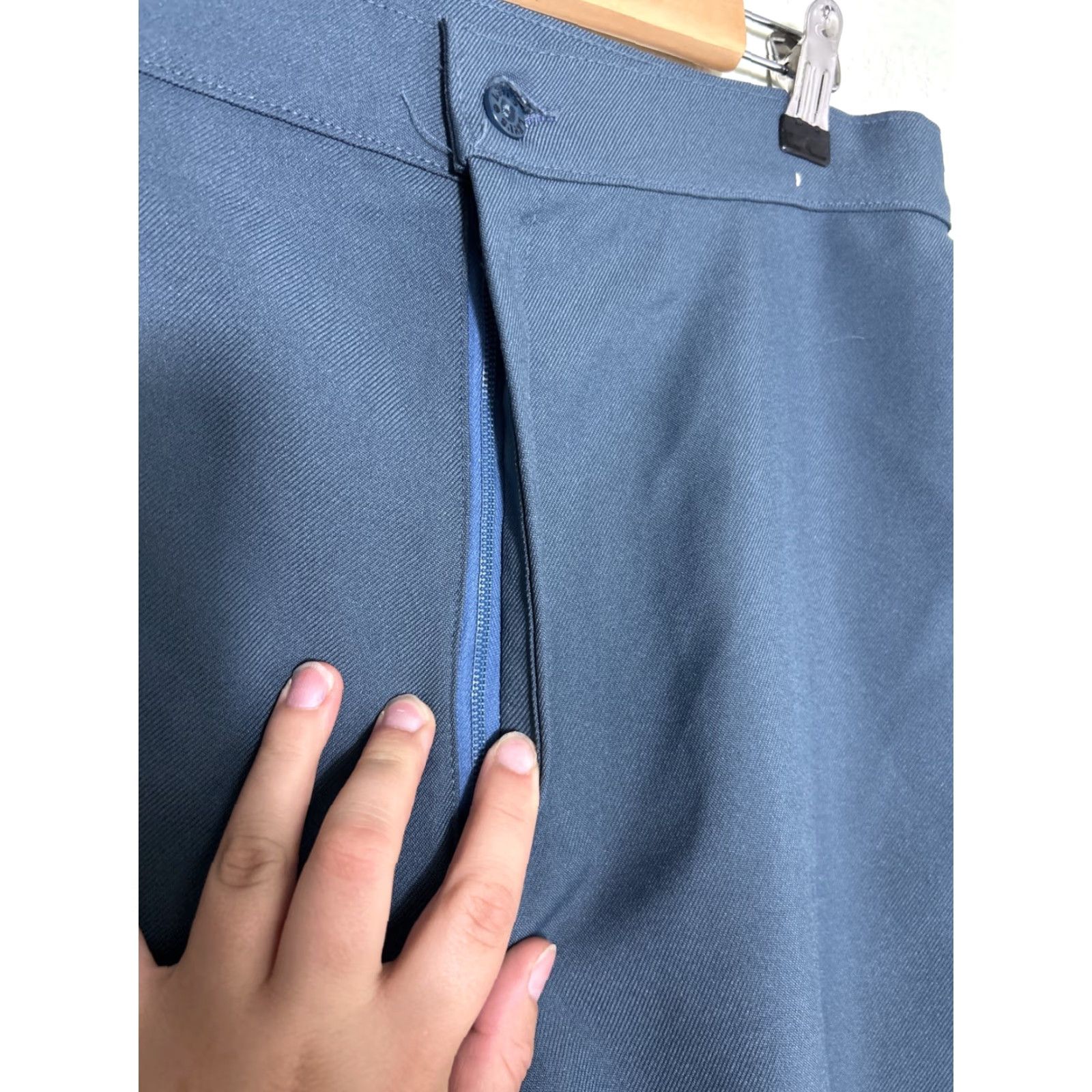 Levi's VINTAGE Levi's Pants Regular Men 30 34 Blue Polyester Chino Size 30x34 Mens Size US 30 / EU 46 - 6 Thumbnail