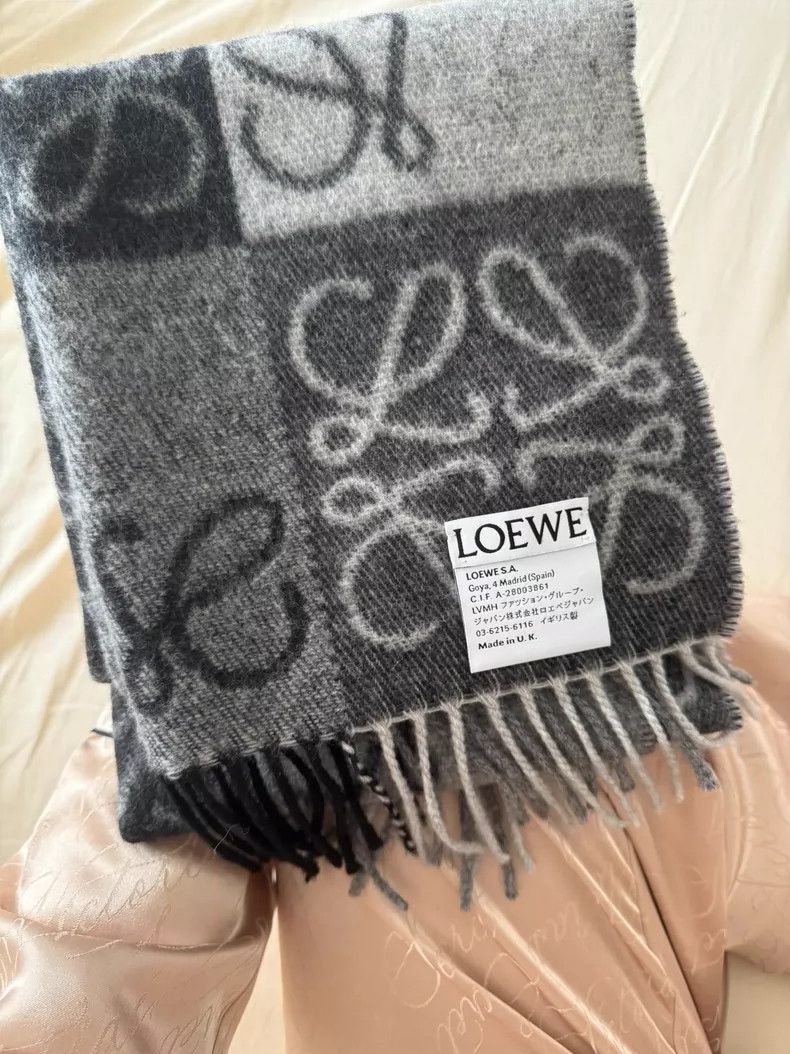 Loewe LOEWE Female grey scarf Size ONE SIZE - 3 Thumbnail