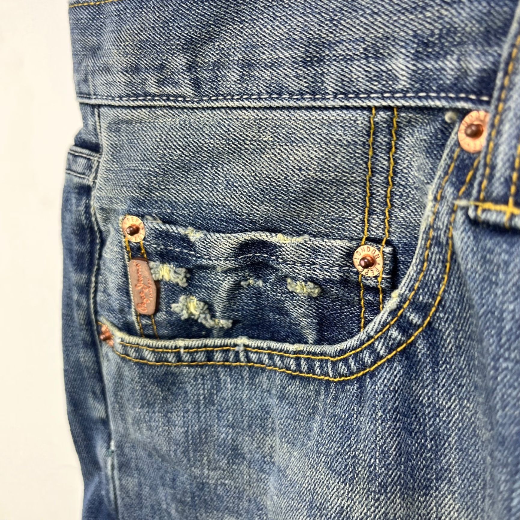 Pepe Jeans VINTAGE Pepe Jeans Y2K Baggy Jean Shorts Size 42 Hip Hop / Mens / Regular / Blue / Logo / Embroidered Size US 42 / EU 58 - 7 Thumbnail