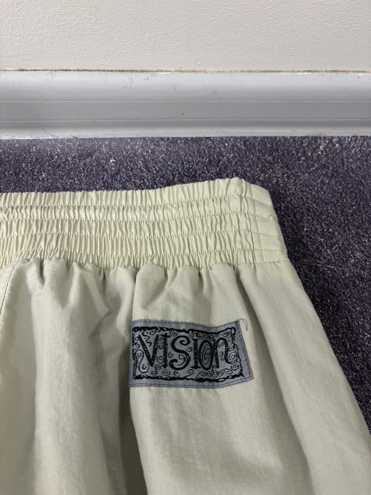 Japanese Brand Vintage Vision Y2K Beige Japanese Hype Baggy Nylon Pants Size US 34 / EU 50 - 21 Thumbnail