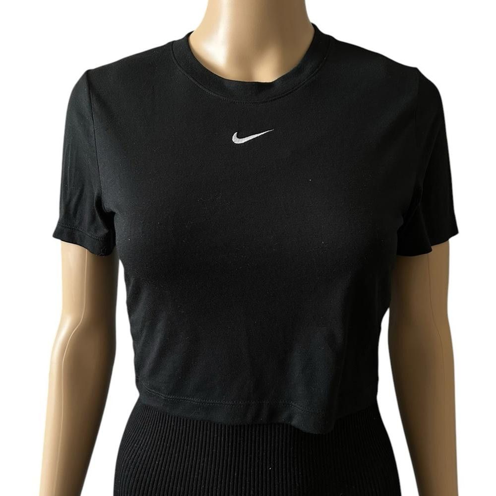 Nike Nike The Nike Tee Black Crop Top Size Small Size S / US 4 / IT 40 - 1 Thumbnail