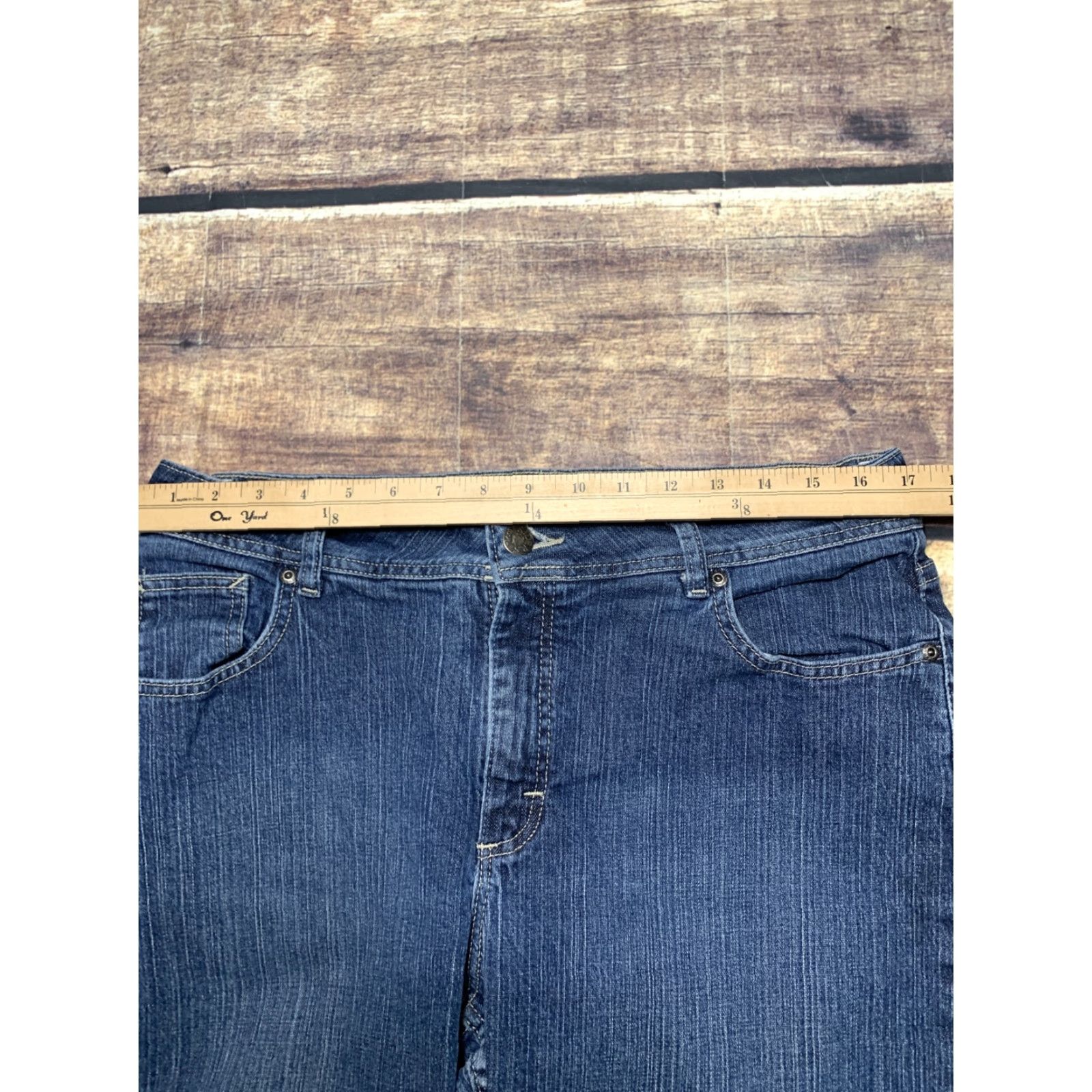 Lee Lee Riders Women's Blue Jeans Straight Leg Jean Size 16P 34 x 27 Stretch Denim 5-Pocket Belt Loops Classic Vintage No N/A Size 38" / US 16 / IT 52 - 6 Thumbnail