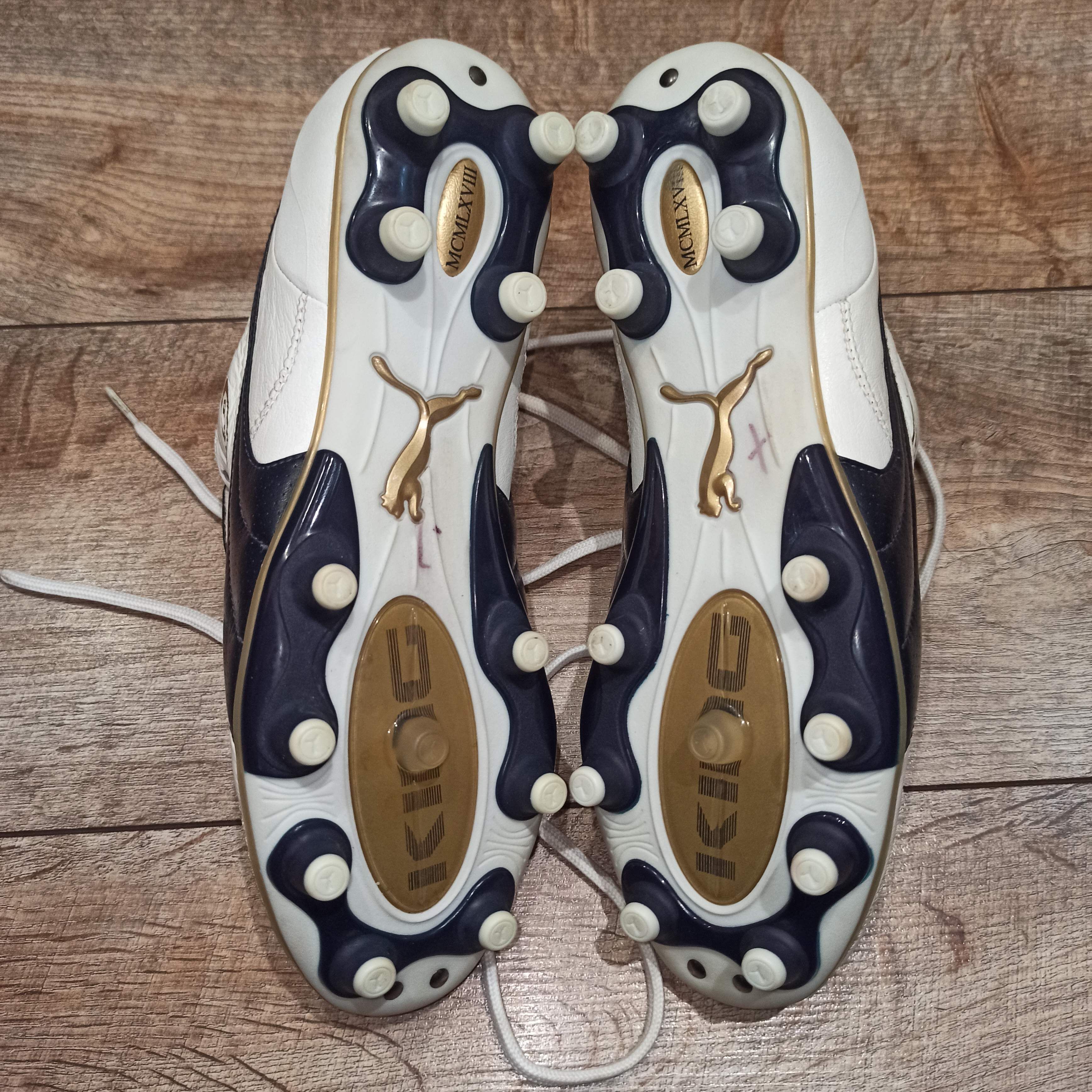 Puma Puma King XL IFG Samples 101587 02 Soccer Cleats Size US 9 / EU 42 - 12 Thumbnail