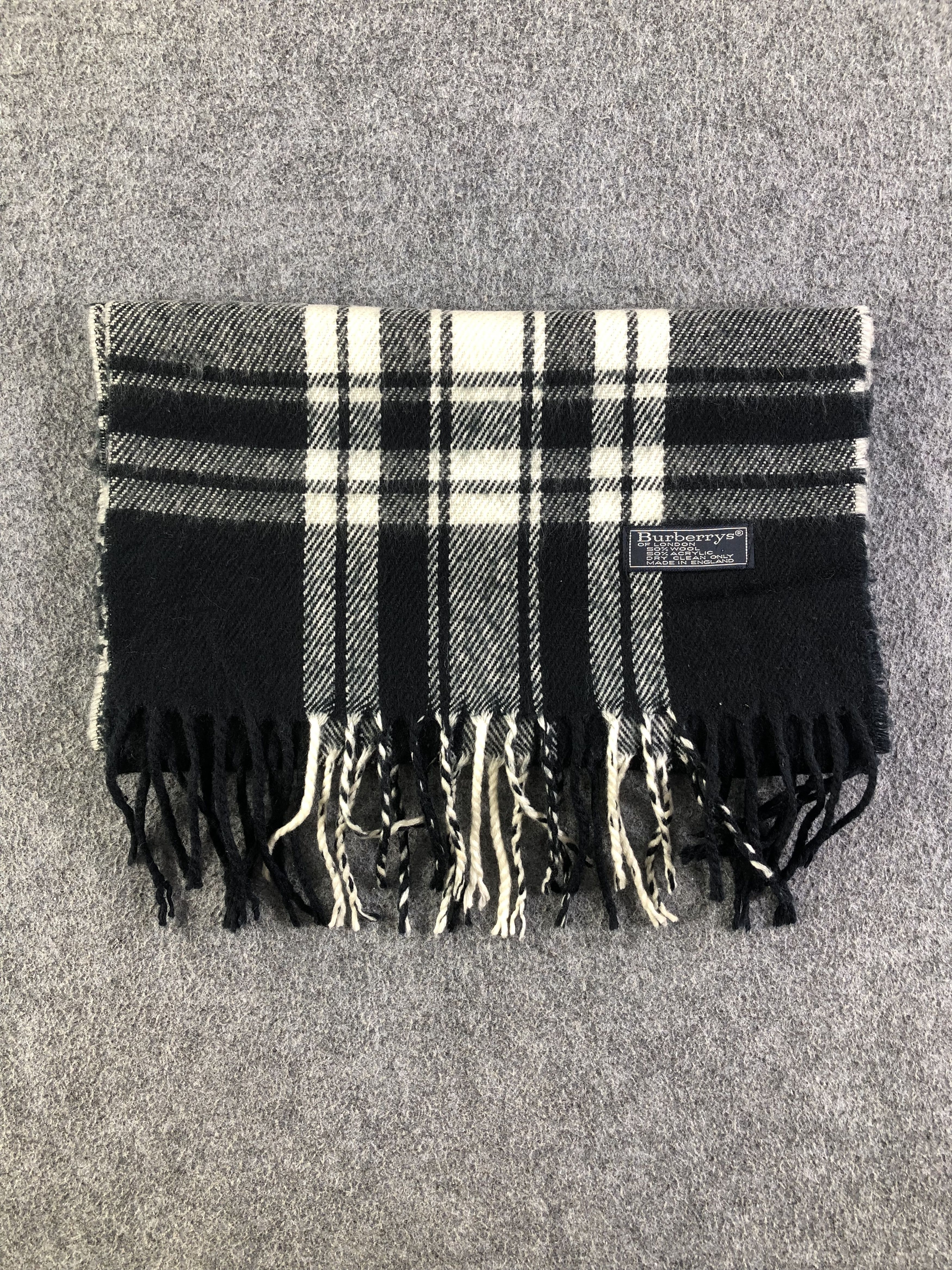 Burberry Burberrys Scarf / Muffler / Neckwear SS1379 Size ONE SIZE - 6 Thumbnail