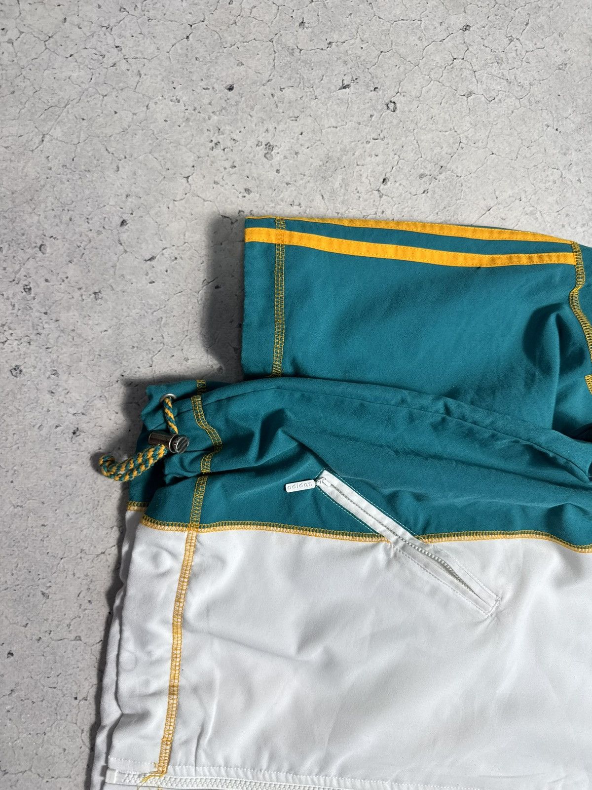 Adidas Adidas Vintage Nylon Light Full Zip Jacket Size US S / EU 44-46 / 1 - 3 Thumbnail