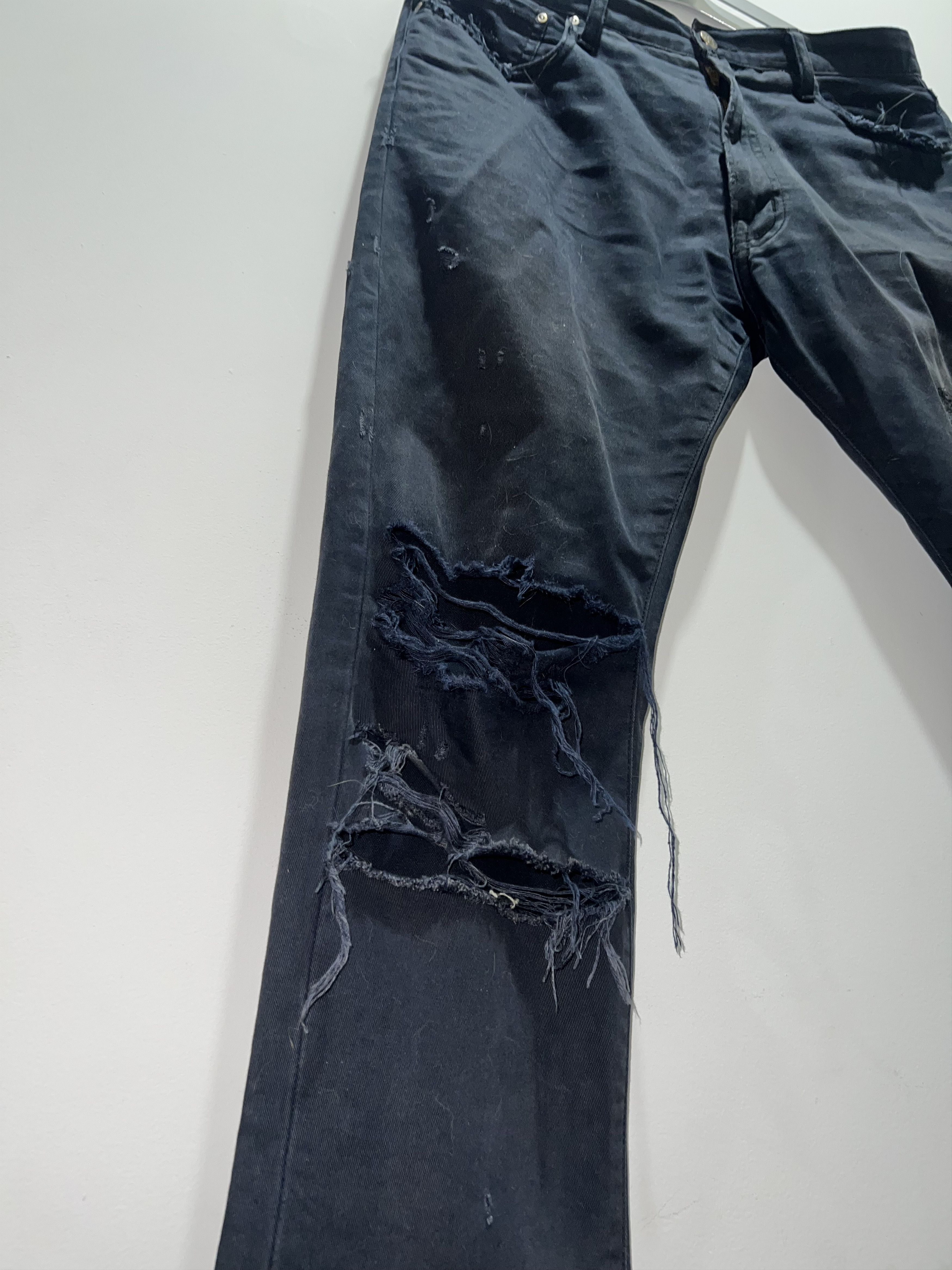 Undercover SS05 Graffiti Patch Distressed Dark Navy Twill Jeans Size US 32 / EU 48 - 4 Thumbnail