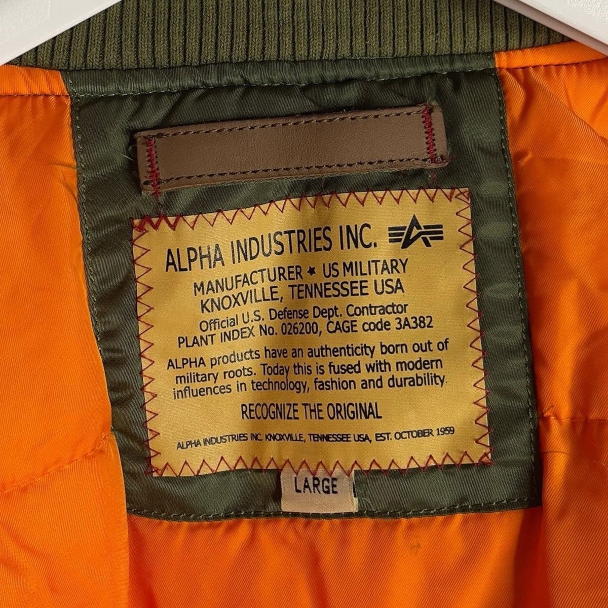 Alpha Industries ALPHA INDUSTRIES GREEN NYLON MA-1 BOMBER JACKET SIZE M Size US L / EU 52-54 / 3 - 7 Thumbnail