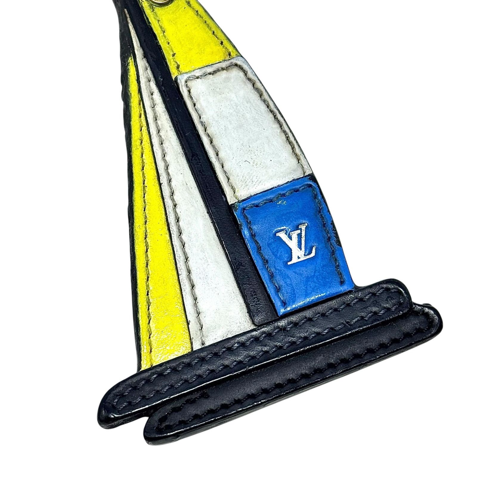 Louis Vuitton Louis Vuitton Boat Keychain Size ONE SIZE - 11 Thumbnail
