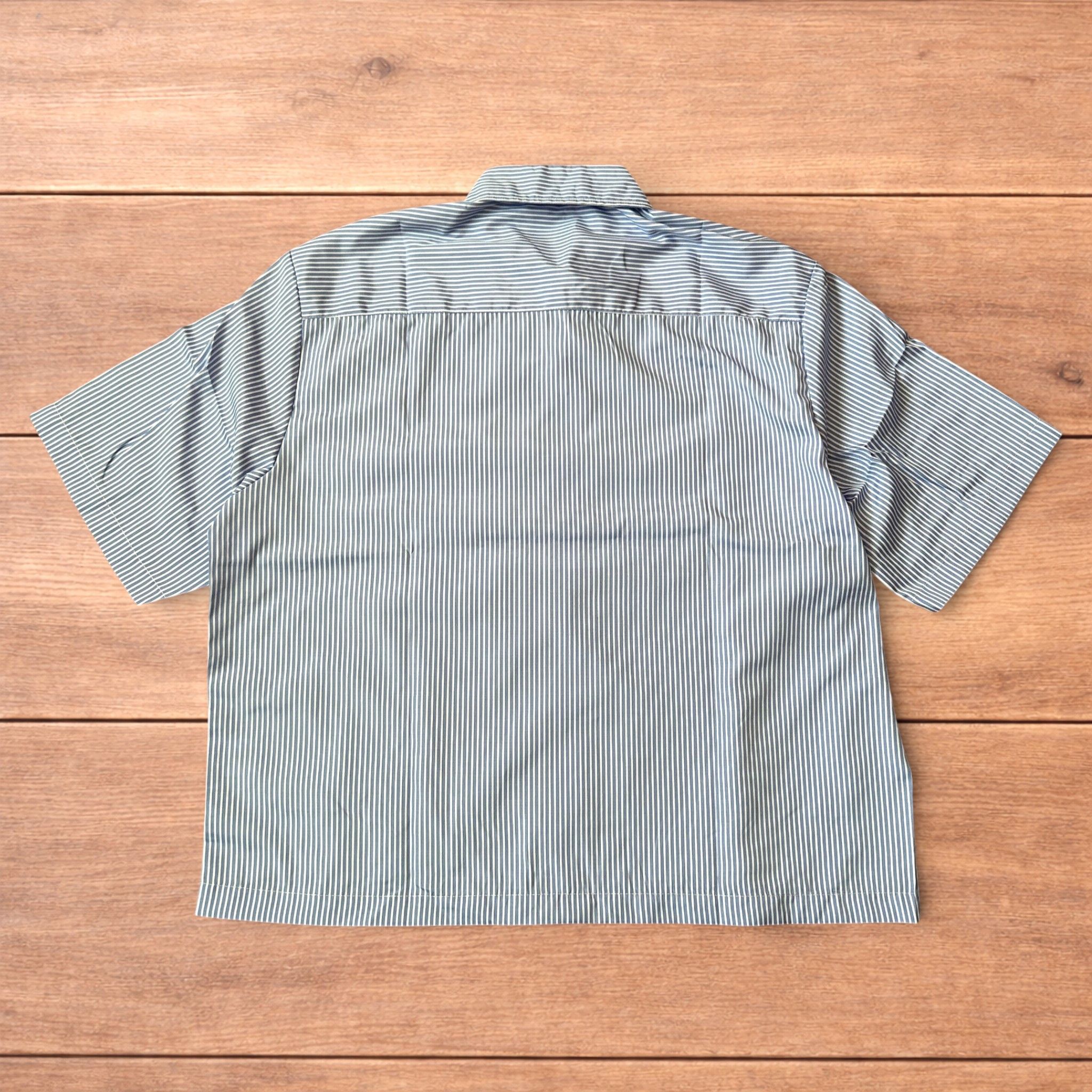 Japanese Brand Striped lightweight short sleeve button shirt in blue/white. Size US L / EU 52-54 / 3 - 2 Thumbnail