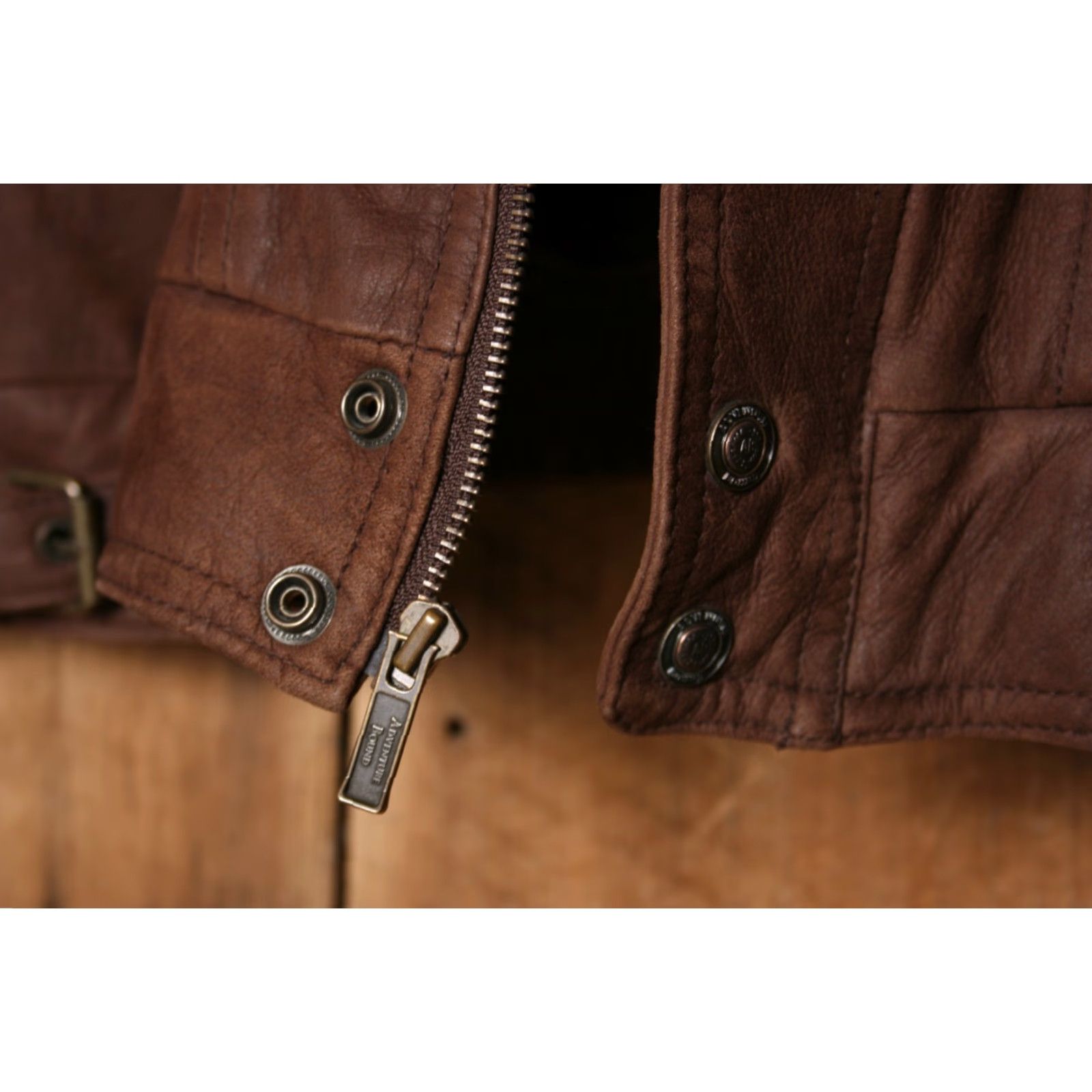 Vintage VINTAGE Wilsons Adventure Bound Leather Jacket Bomber Jacket w/ Zip-Out Liner Sz. L Brown Men Size US L / EU 52-54 / 3 - 7 Thumbnail