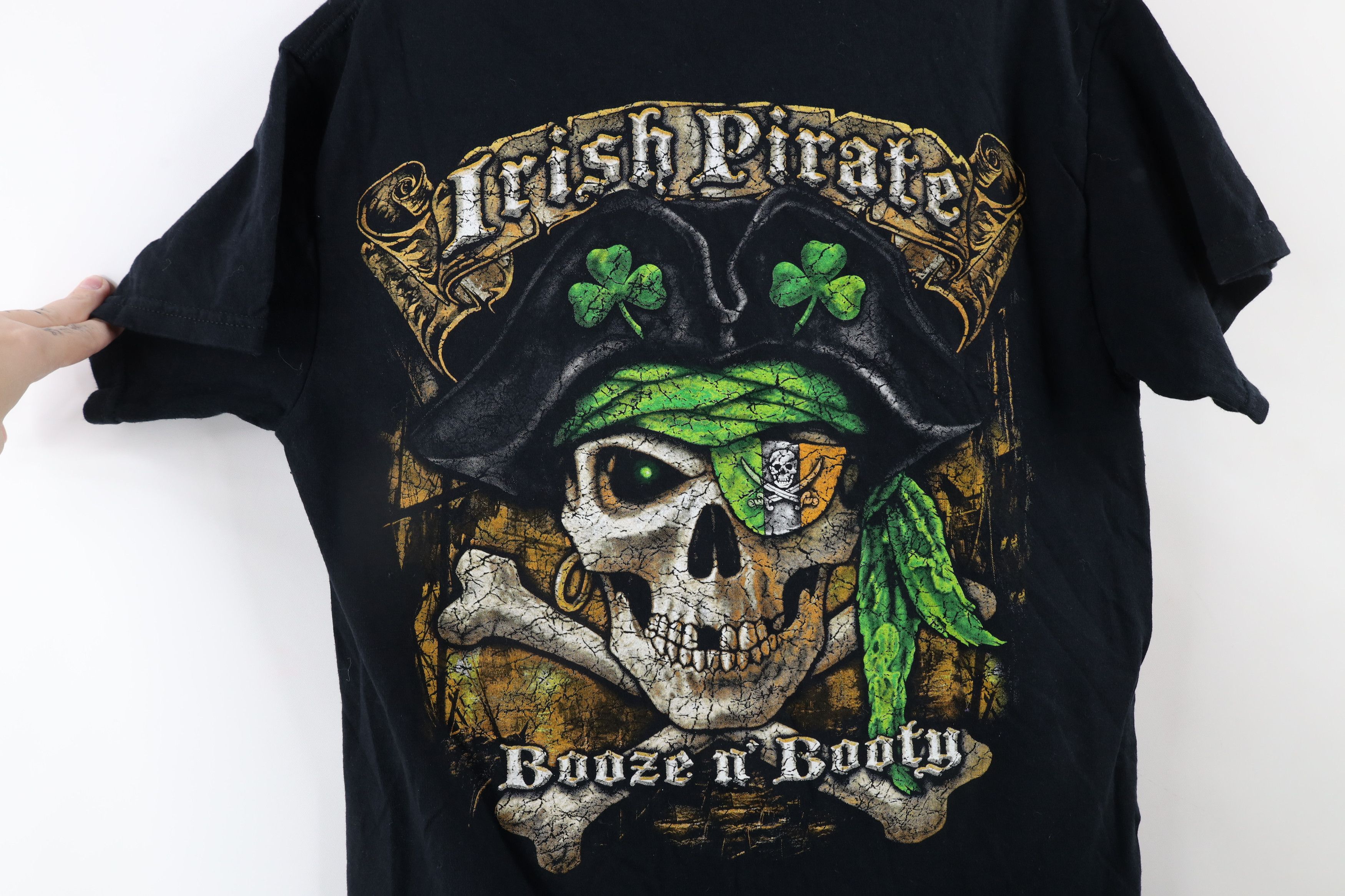 Vintage Vintage Y2K Streetwear St Patricks Day Booze N Booty T-Shirt Size US M / EU 48-50 / 2 - 8 Thumbnail
