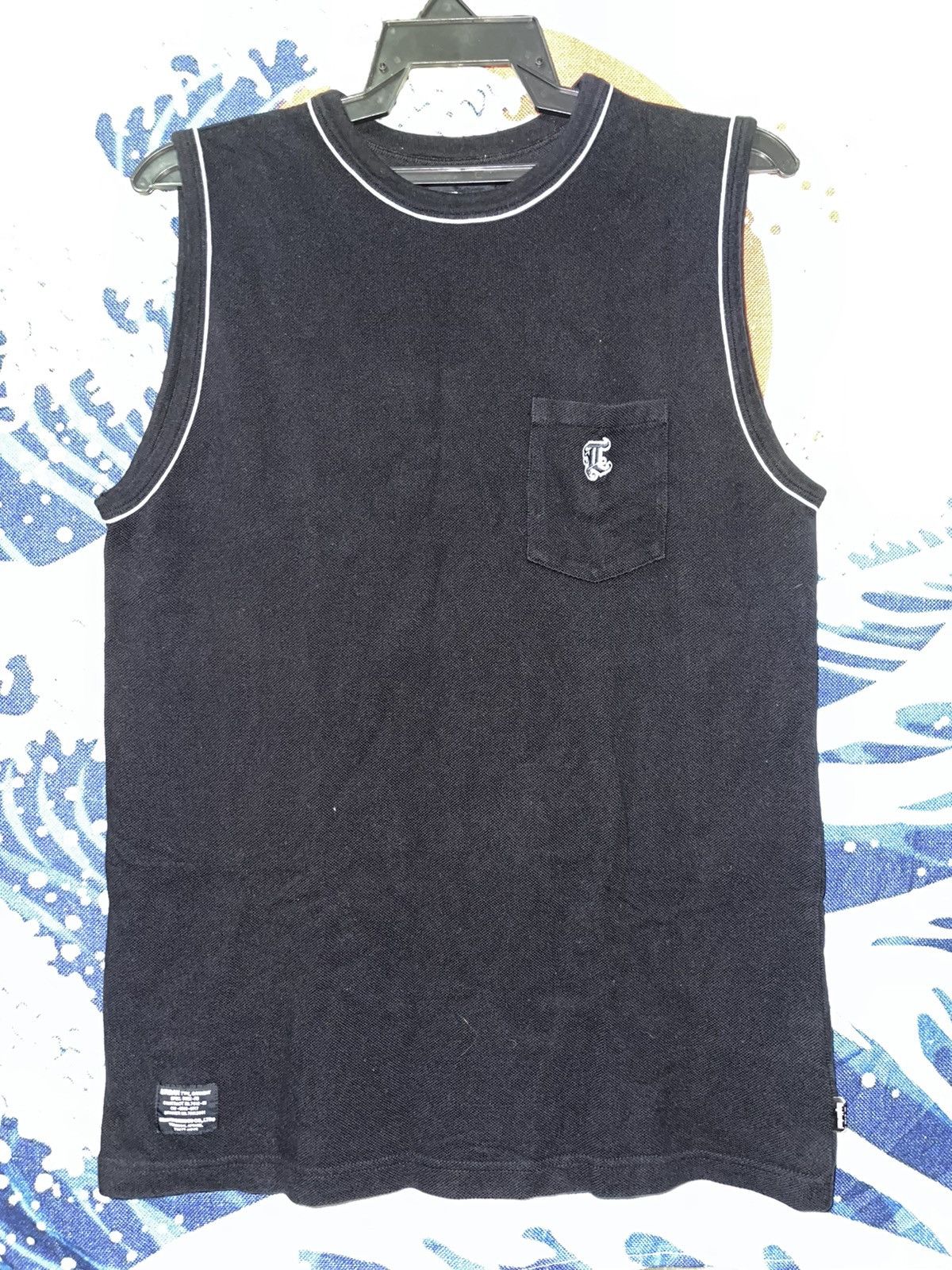 NEIGHBORHOOD SLEEVELESS TEE