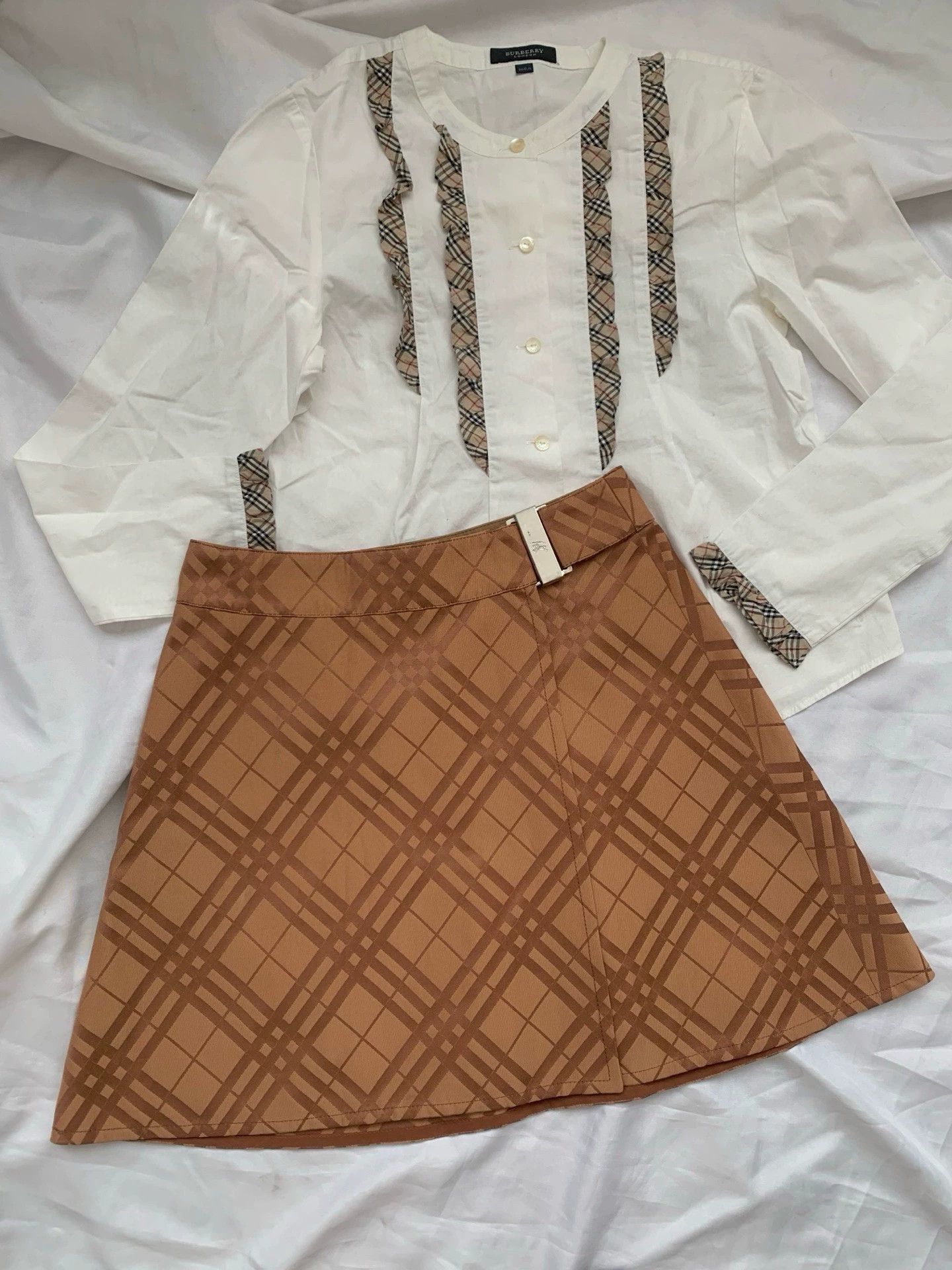 Burberry Burberry Belted Plaid Skirt - dmc Size US 28 / EU 44 - 1 Thumbnail