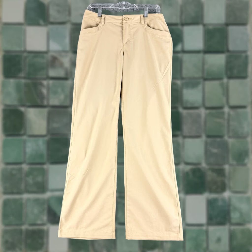 Patagonia Patagonia Pants Womens 6 Tan Khaki Wide Leg Outdoor Nylon Blend Chino Pockets Lightweight Trail Hiking Size 28" / US 6 / IT 42 - 1 Thumbnail